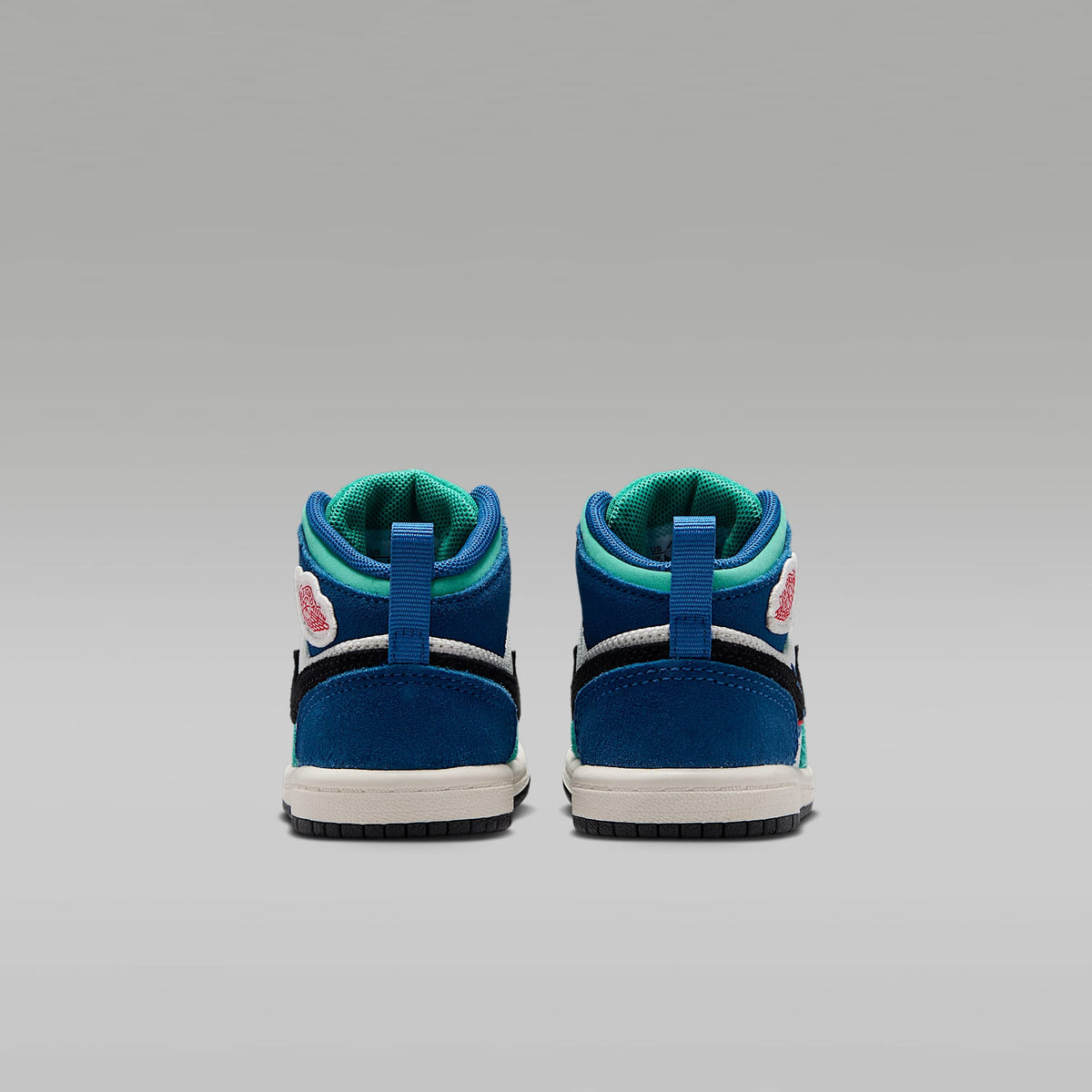 Jordan 1 Mid SE – Tiza/Azul genuino/Verde cinético/Rojo universitario – vista 6