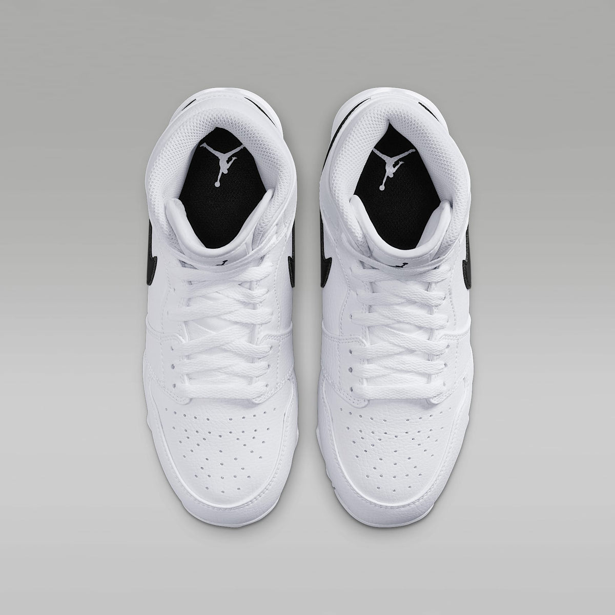 Jordan 1 Mid – Blanco/Negro/Negro – vista 4