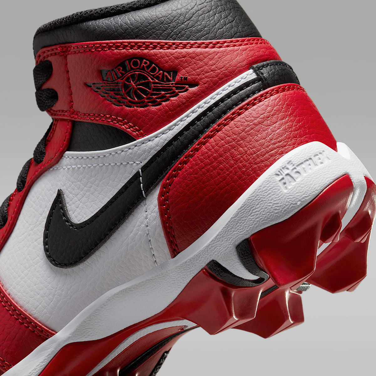 Jordan 1 Mid – Blanco/Rojo gimnasio/Negro – vista 9
