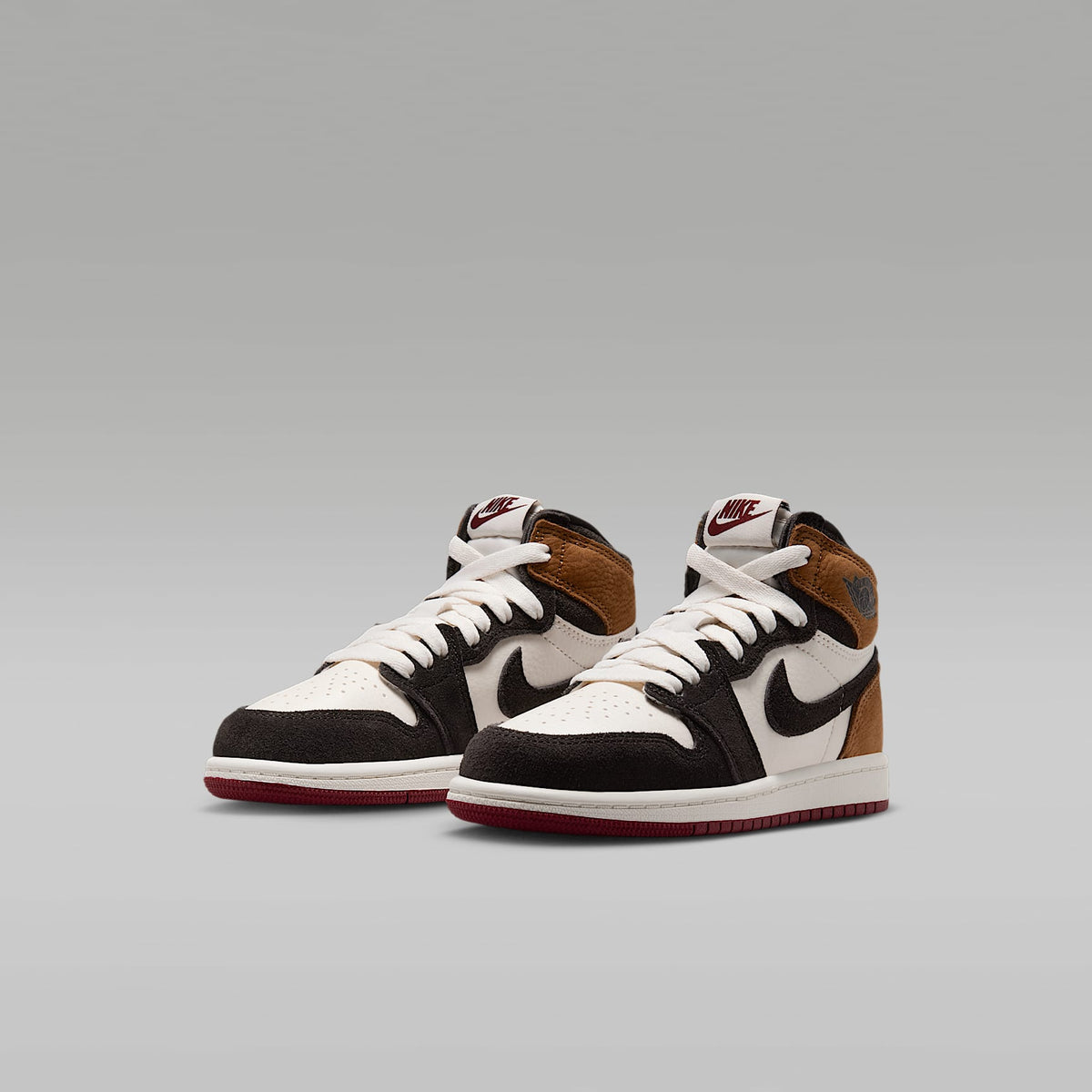 Jordan 1 Retro High OG "Love Letter" – Marrón sombra/Tostado británico claro/Tostado británico claro/Rojo team – vista 5