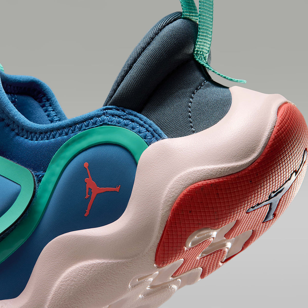 Jordan 23/7.2 EasyOn – Azul genuino/Zorro azul/Verde cinético/Rojo pista – vista 8