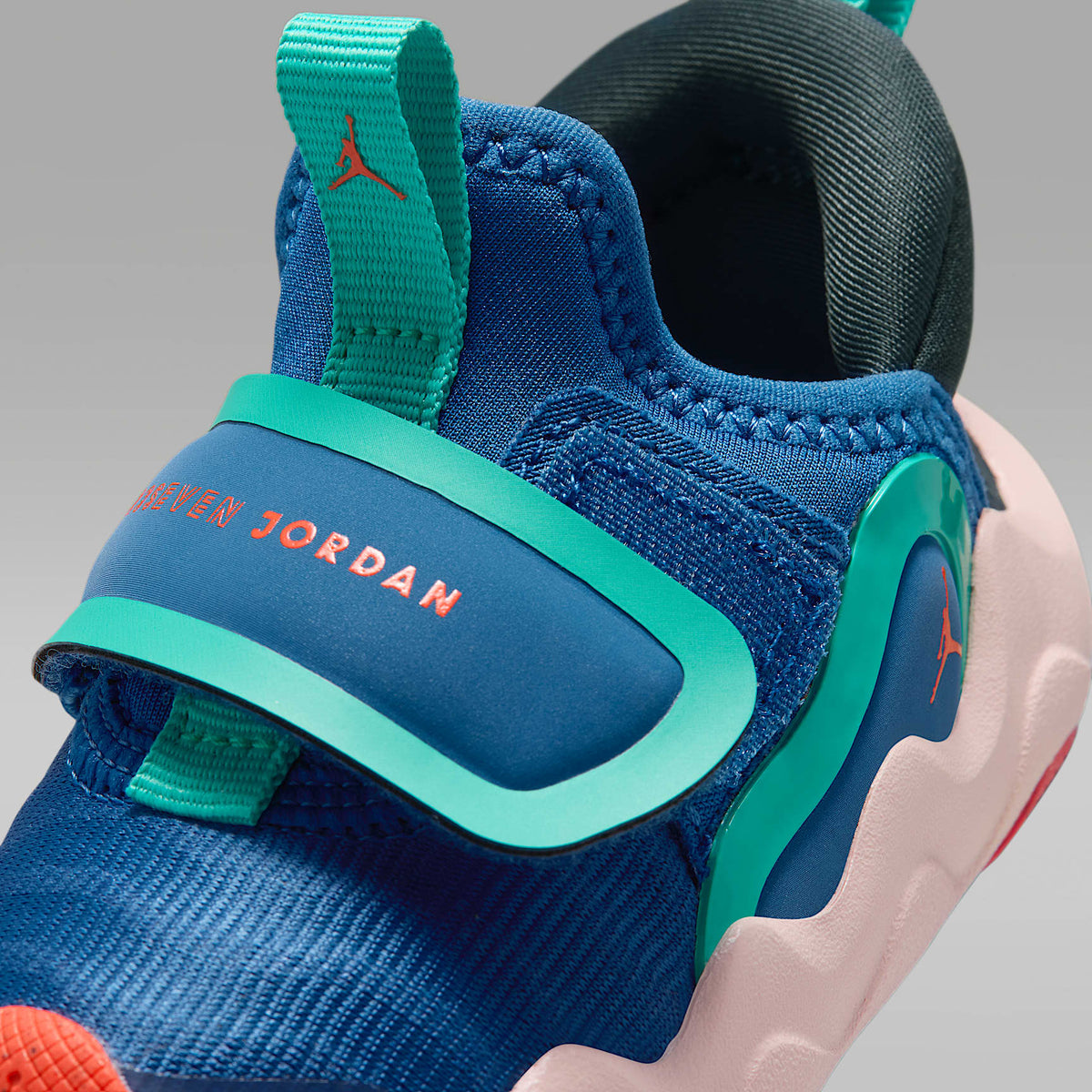 Jordan 23/7.2 EasyOn – Azul genuino/Zorro azul/Verde cinético/Rojo pista – vista 7