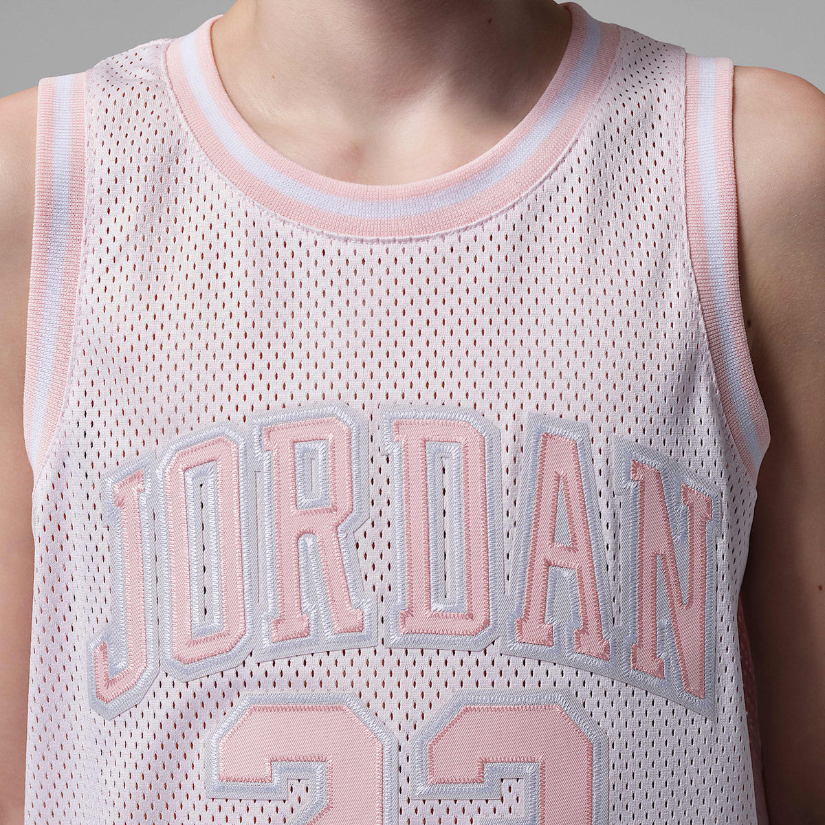 Playera para niños talla grande 23 Jordan – Rosa perla – vista 4