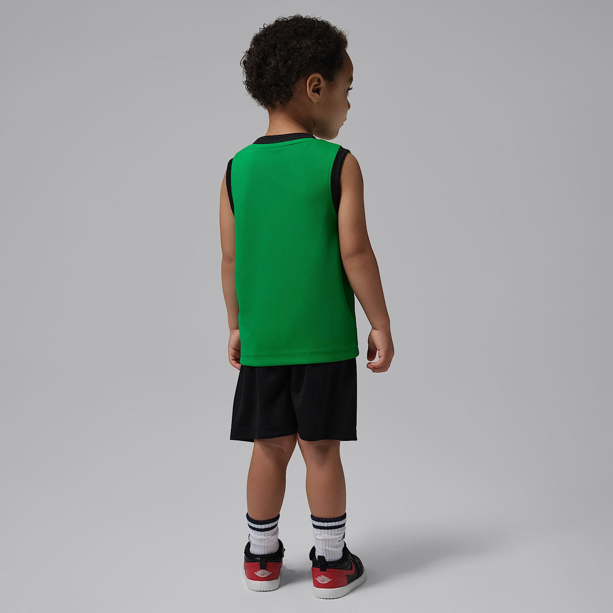 Conjunto de jersey infantil Jordan 23 – Negro – vista 2
