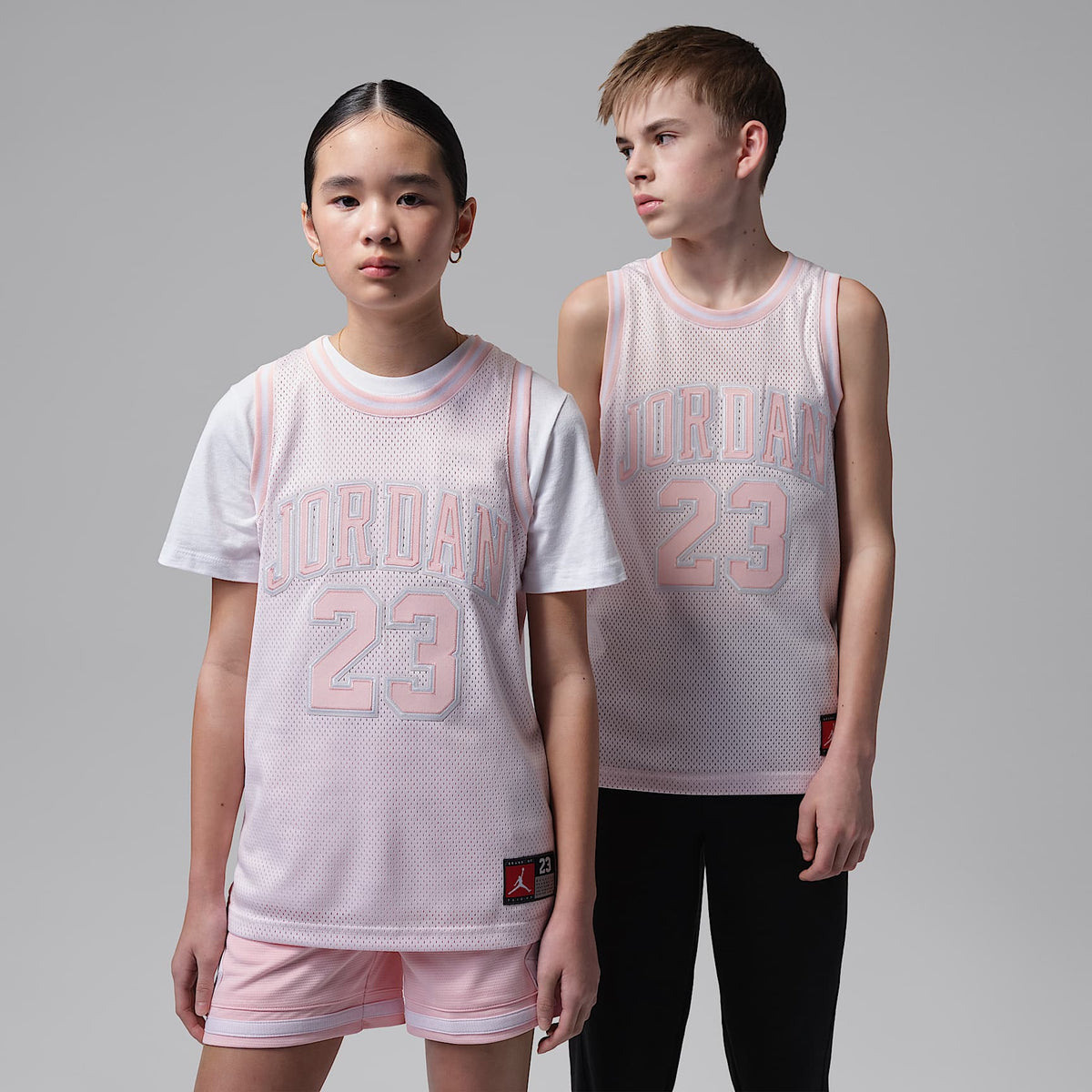 Playera para niños talla grande 23 Jordan – Rosa perla – vista 1