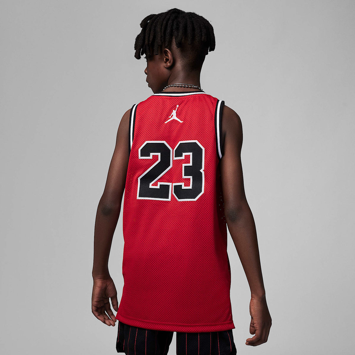 Playera para niños talla grande 23 Jordan – Rojo gimnasio – vista 2