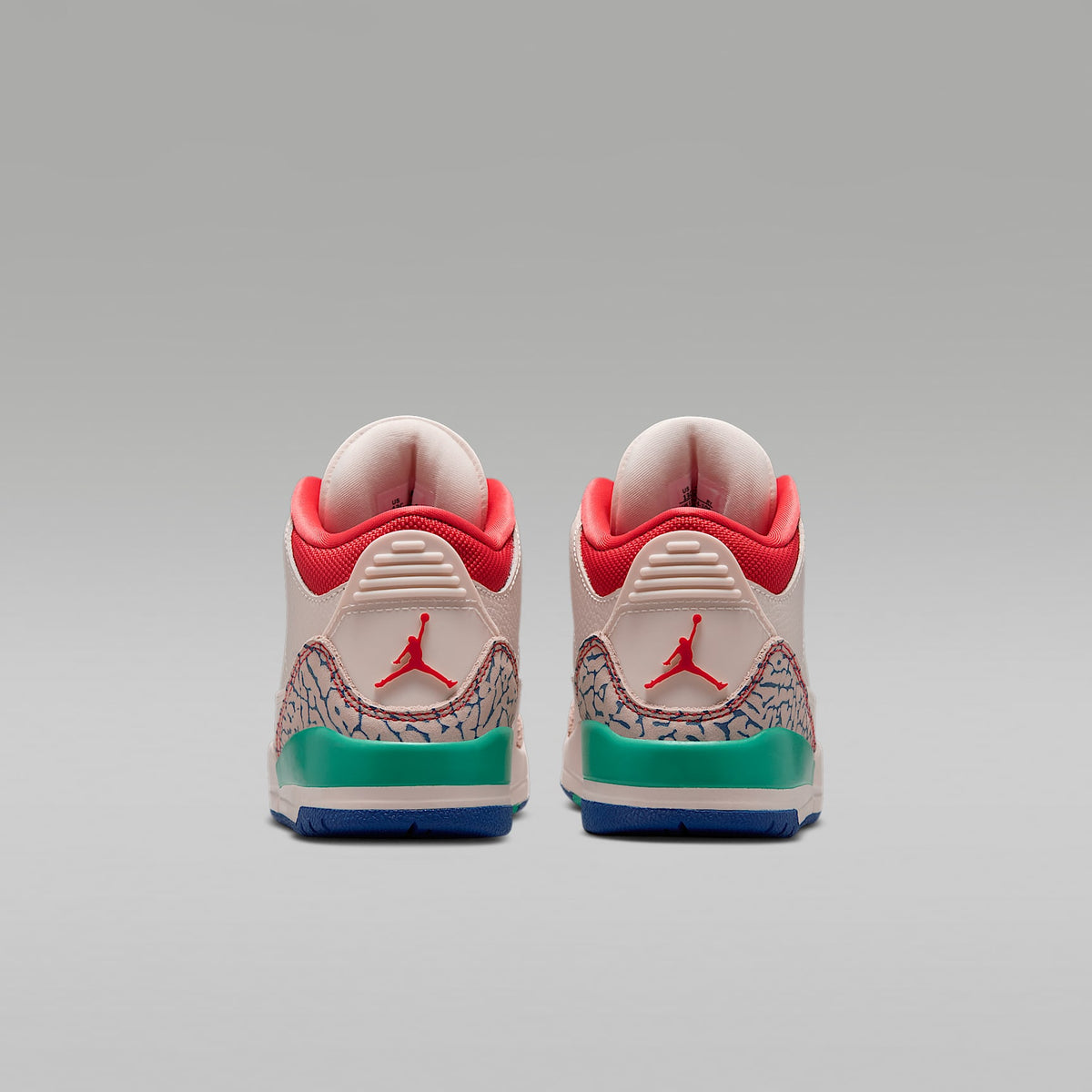 Jordan 3 Retro "Play Your Way" – Tiza/Azul genuino/Verde cinético/Rojo pista – vista 6