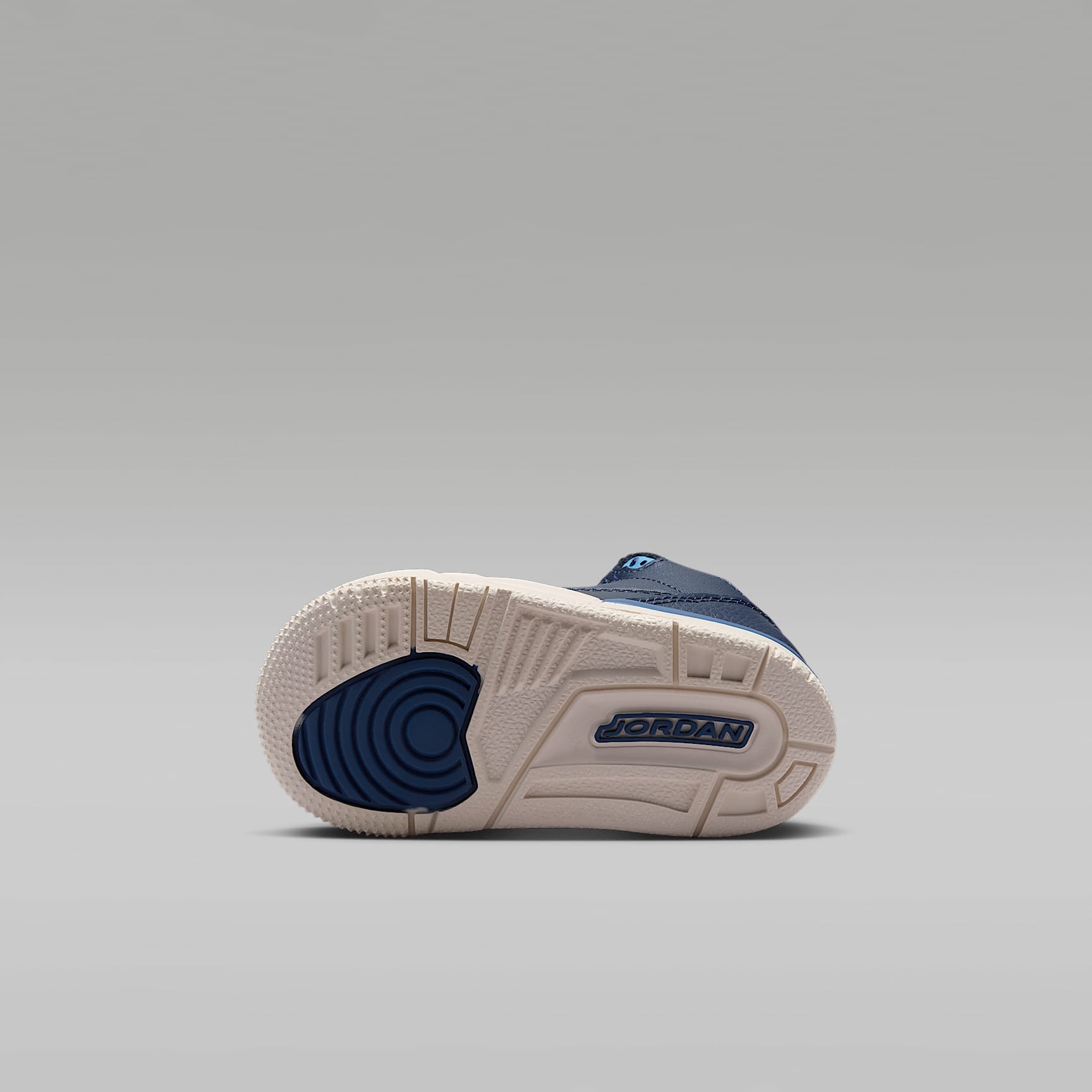 Jordan 3 Retro "Sport Renaissance" – Obsidiana/Rojo pista/Tiza/Tiza – vista 2
