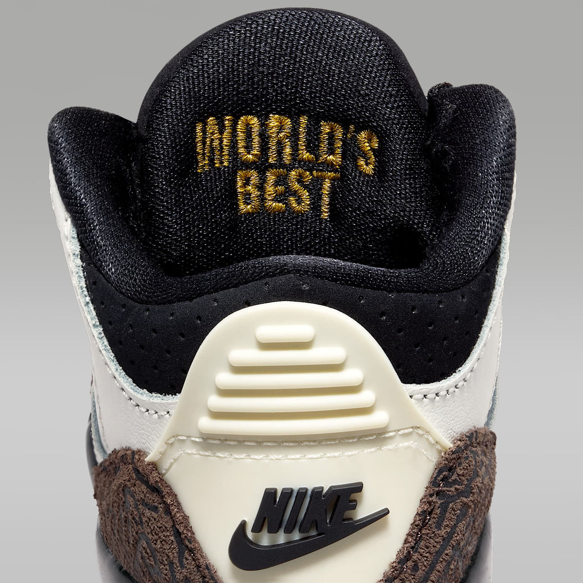Jordan 3 "World's Best" – Vela/Rojo universitario/Marfil pálido/Negro – vista 8