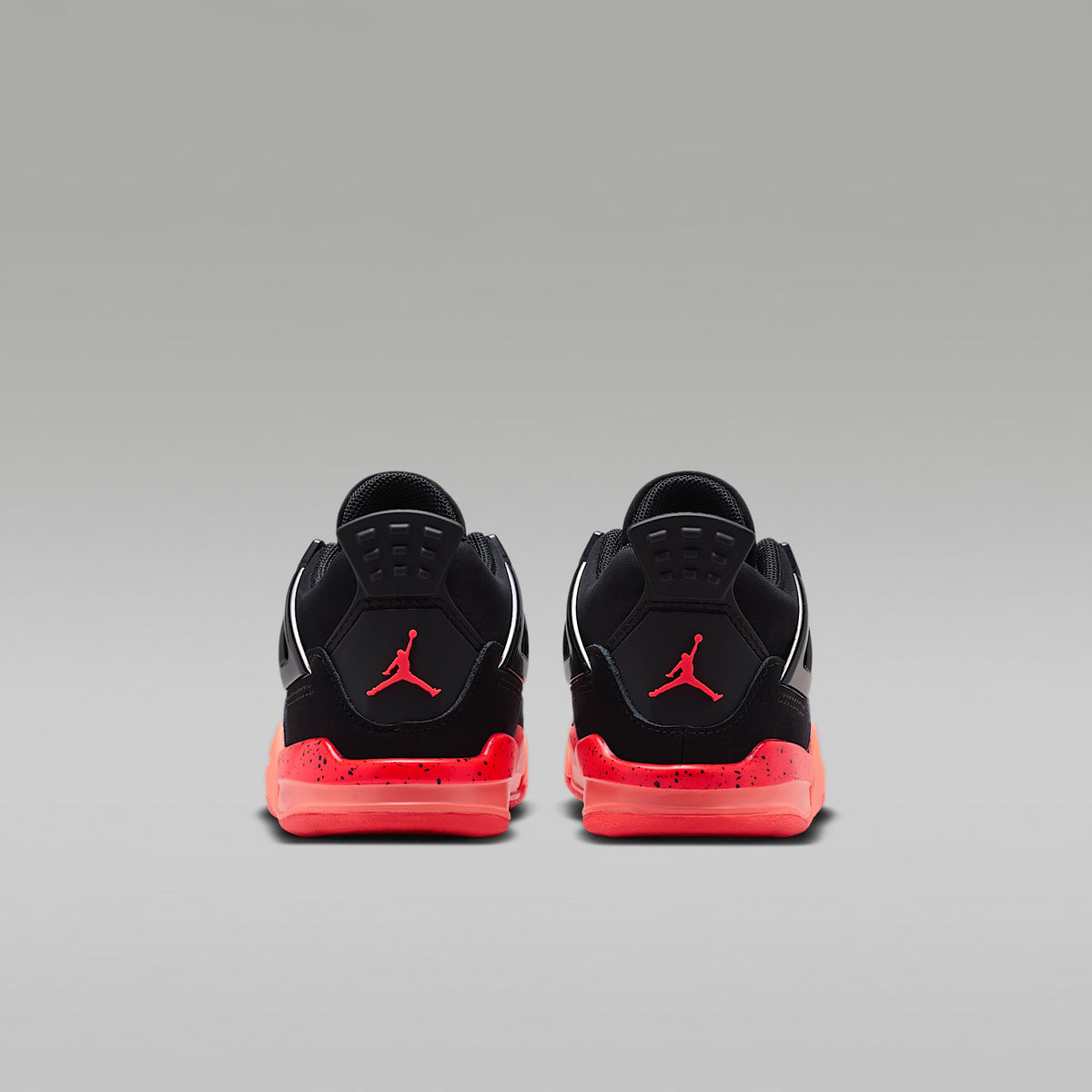 Jordan 4 Retro – Negro/Mango brillante/Voltio ligero/Infrarrojo 23 – vista 6