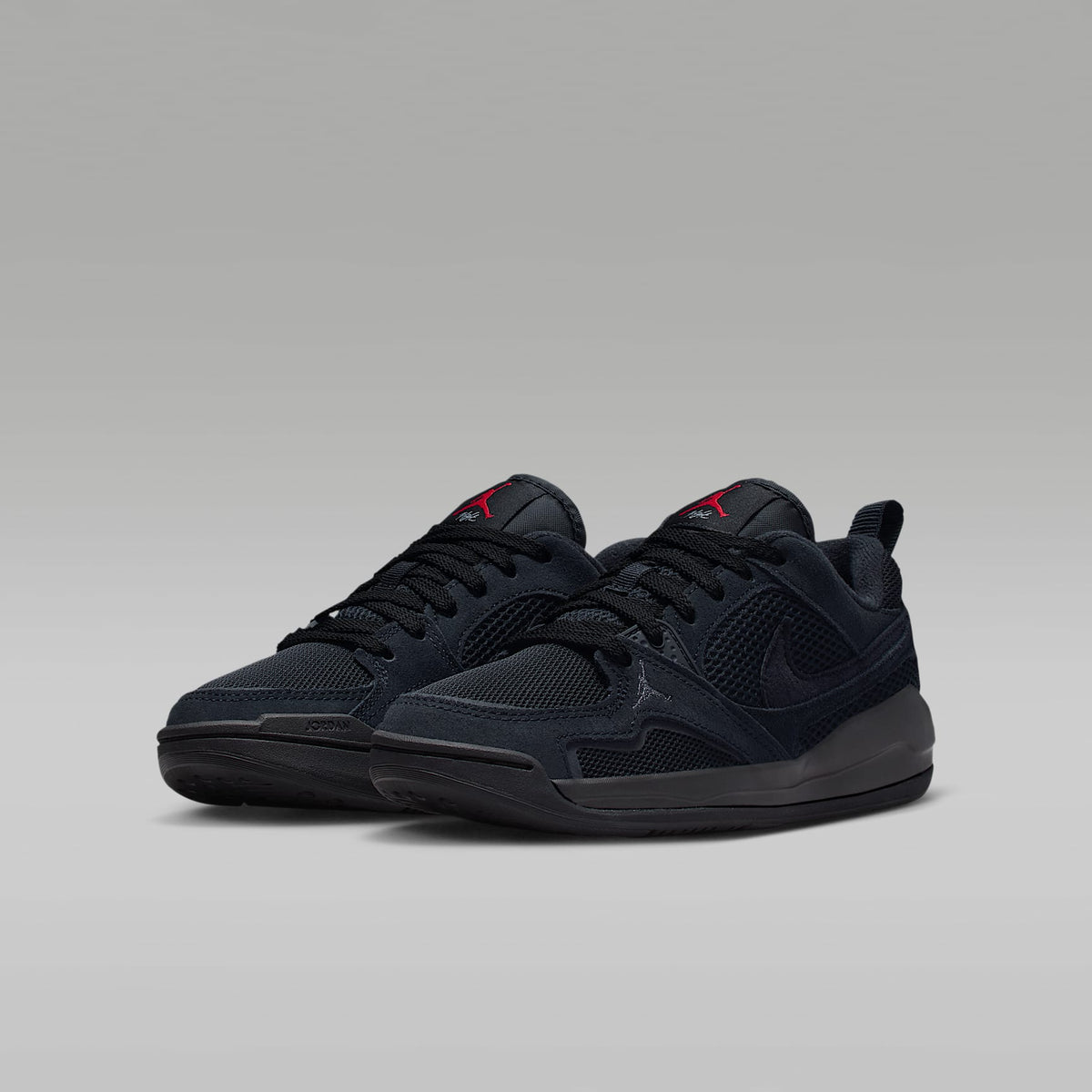 Jordan CMFT Era – Negro/Rojo gimnasio/Antracita/Negro – vista 5