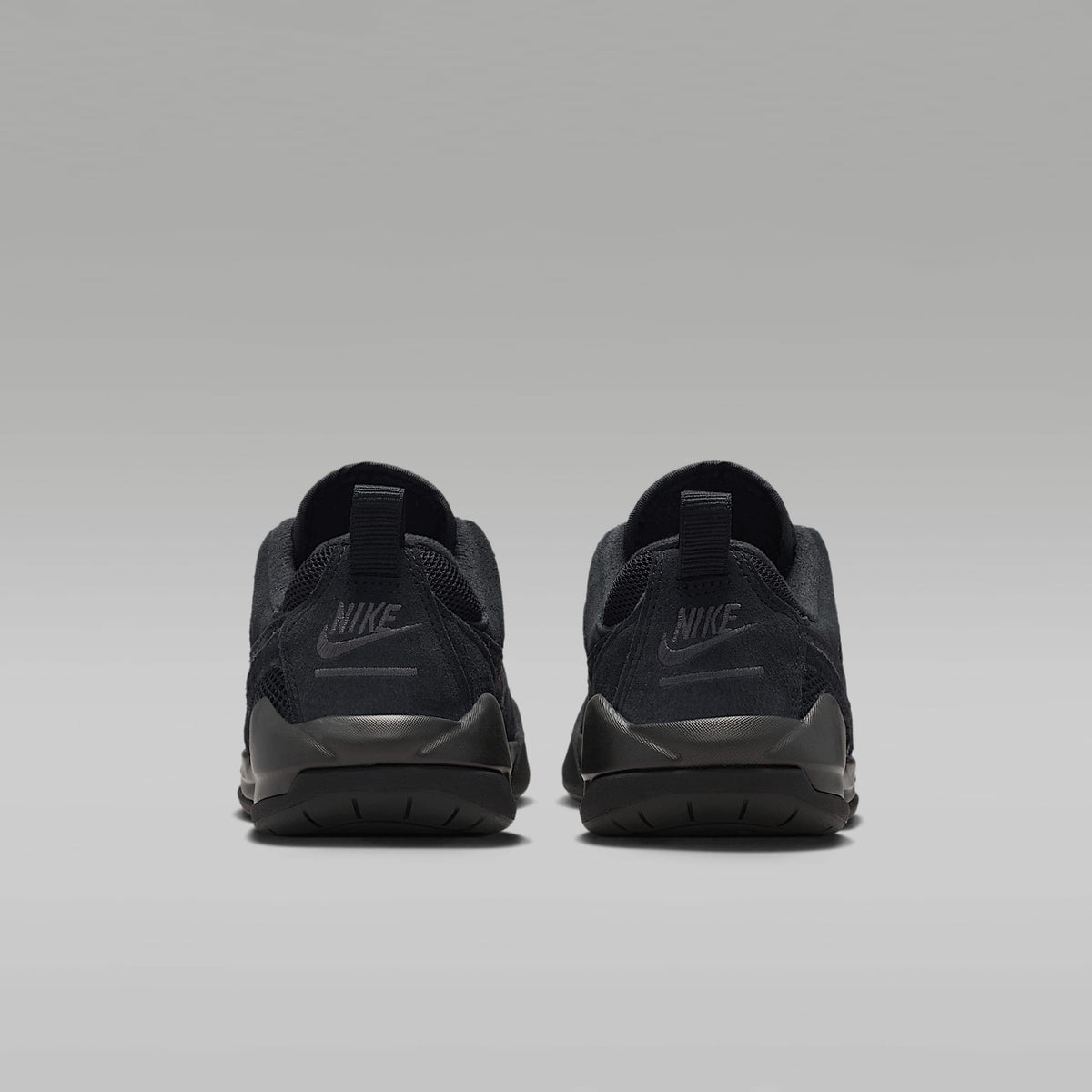 Jordan CMFT Era – Negro/Rojo gimnasio/Antracita/Negro – vista 6