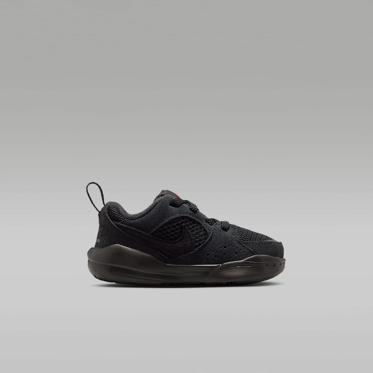 Jordan CMFT Era – Negro/Rojo gimnasio/Antracita/Negro – vista 3