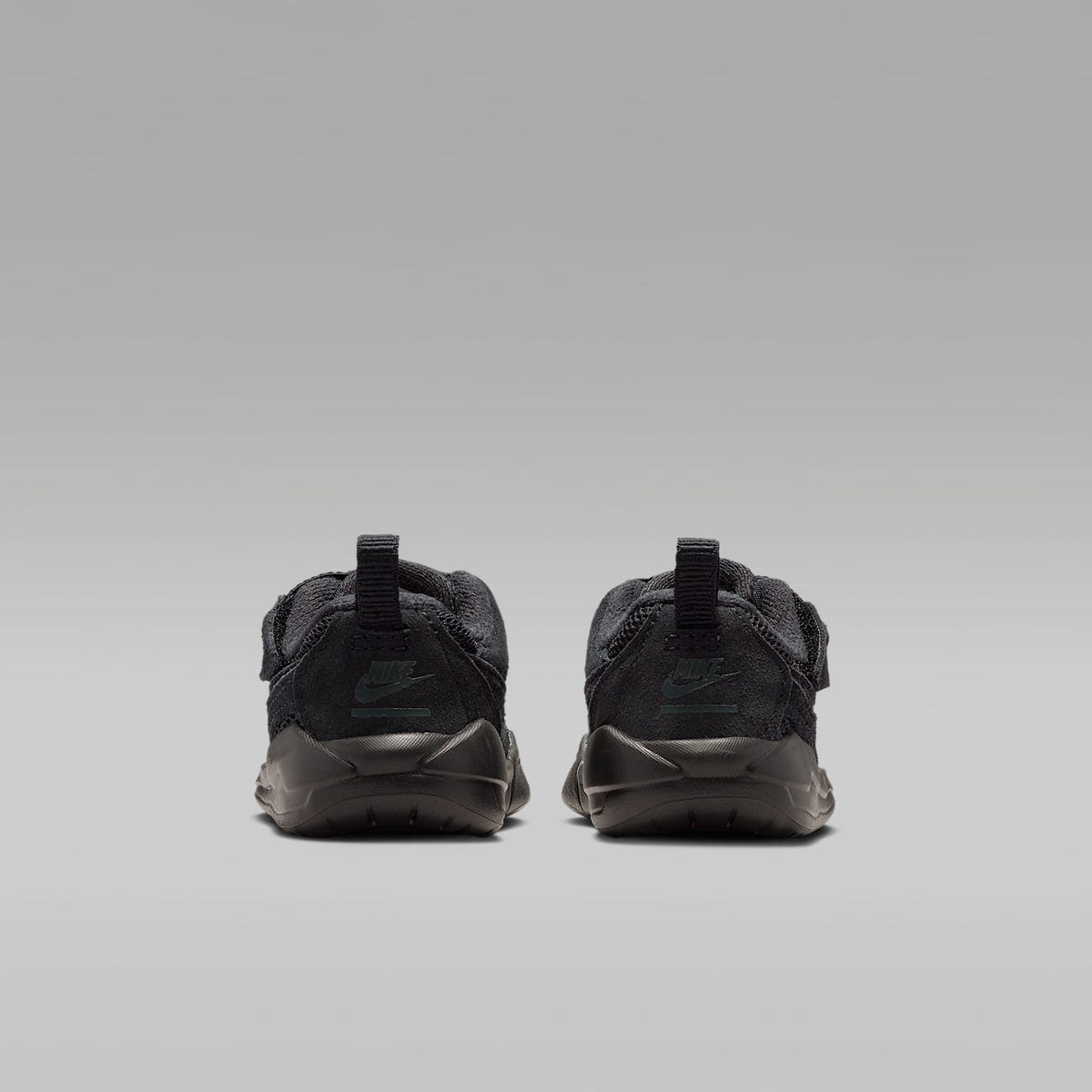 Jordan CMFT Era – Negro/Rojo gimnasio/Antracita/Negro – vista 6