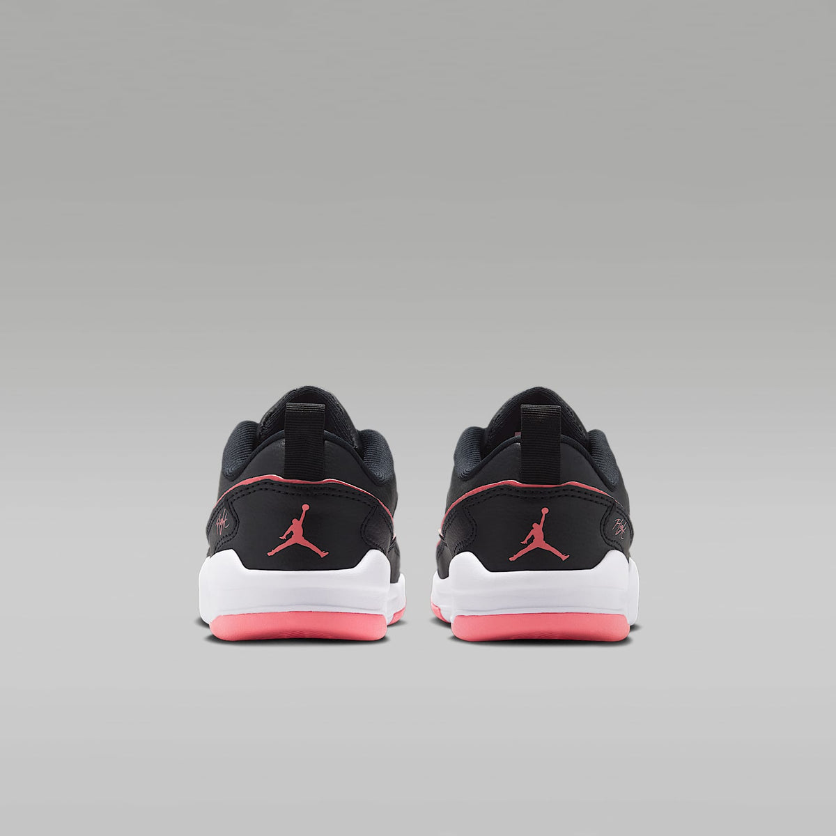 Jordan Flight Court – Negro/Blanco/Rosa mirada – vista 6