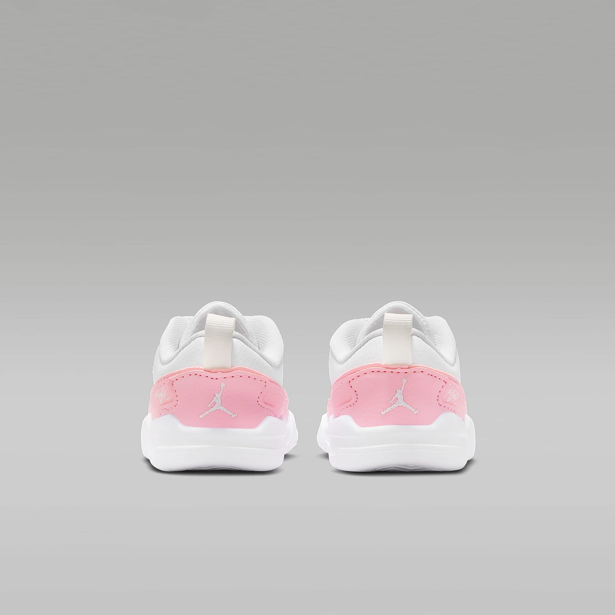 Jordan Flight Court – Blanco/Rosa suave medio – vista 6