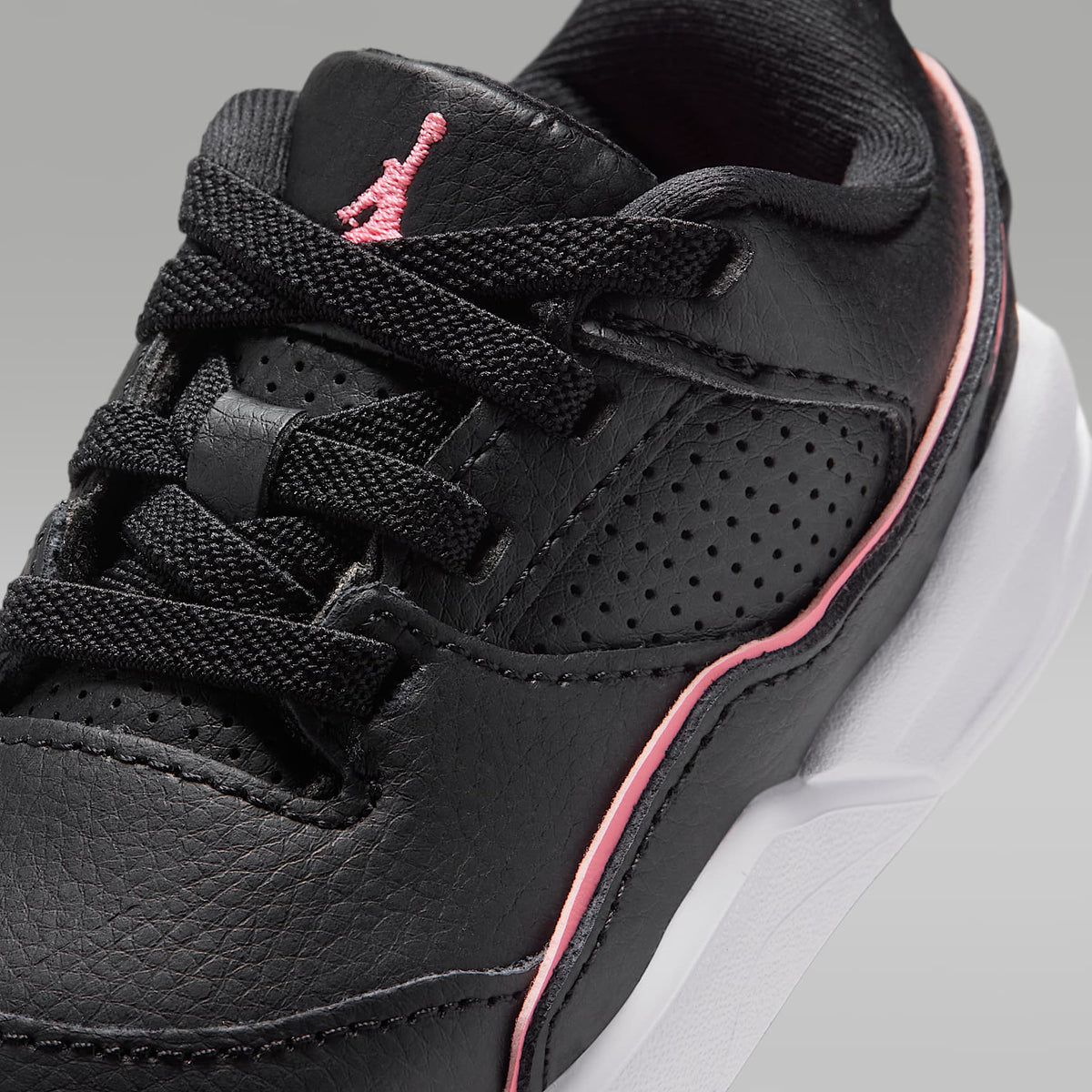Jordan Flight Court – Negro/Blanco/Rosa mirada – vista 7