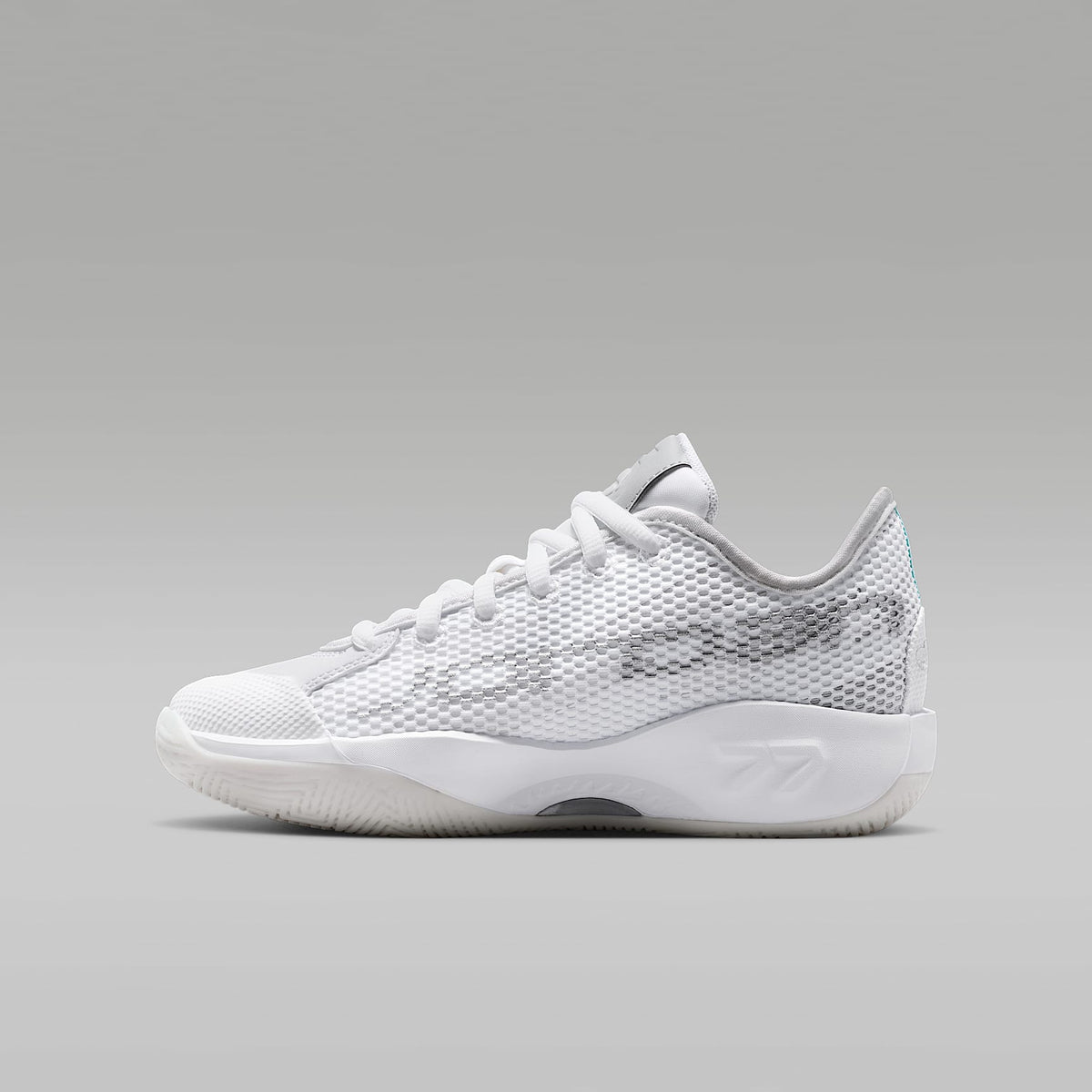 Luka 77 "Triple White" – Blanco/Plata metalizado/Polvo fotón – vista 1