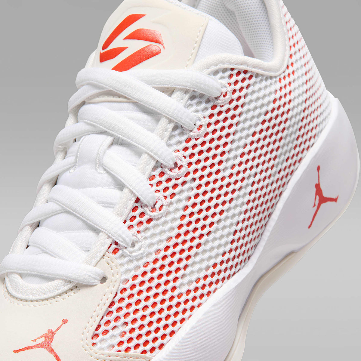 Jordan Luka 77 "Ghost" – Blanco/Cisne/Rojo picante – vista 7