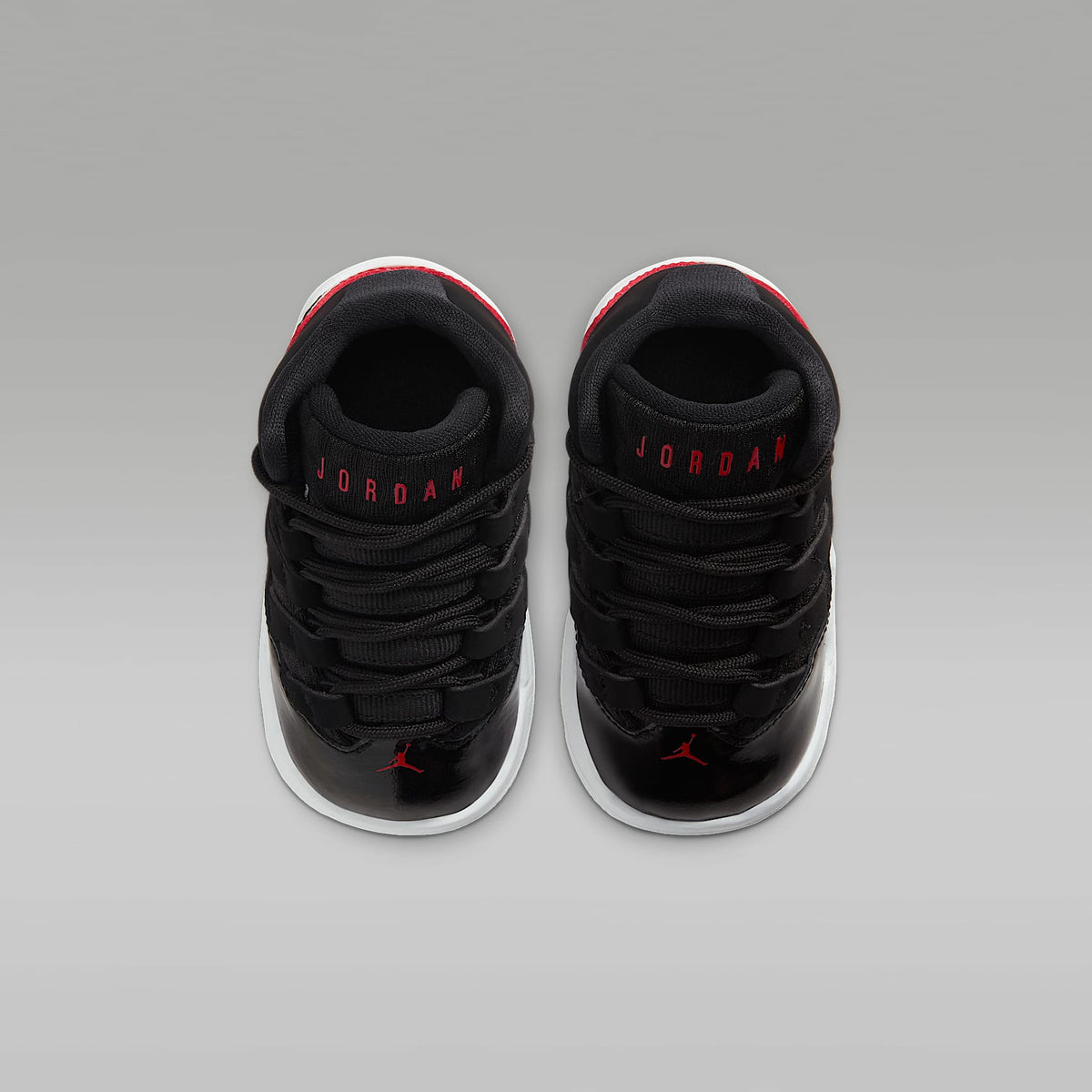 Jordan Max Aura – Negro/Rojo gimnasio/Blanco/Negro – vista 4
