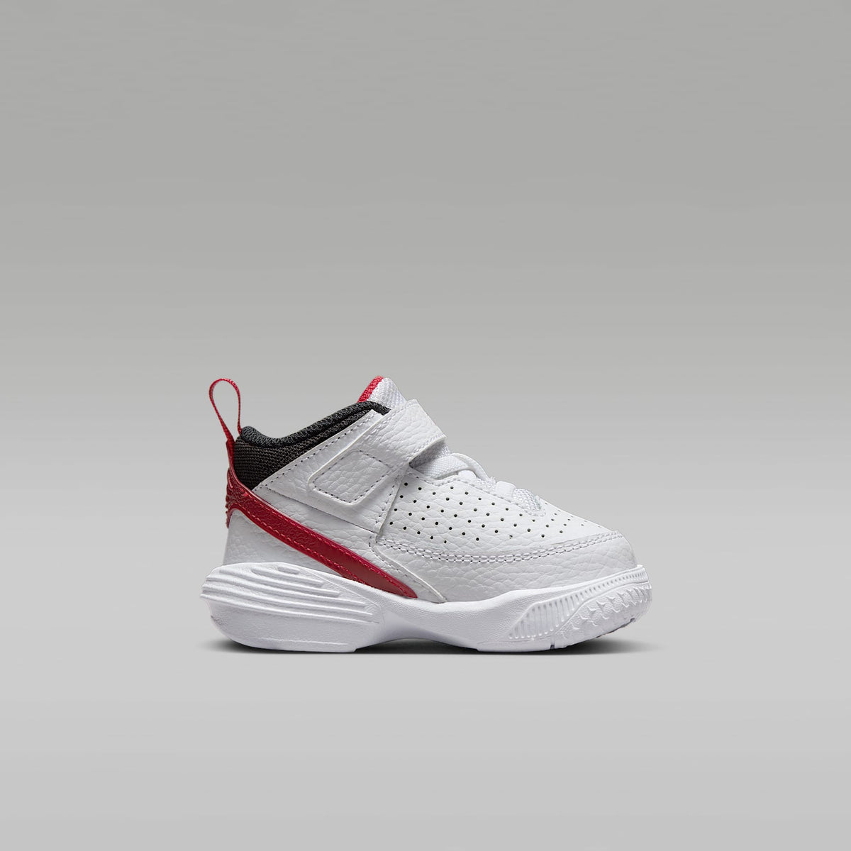 Jordan Max Aura 5 – Blanco/Rojo universitario/Gris lobo/Negro – vista 3
