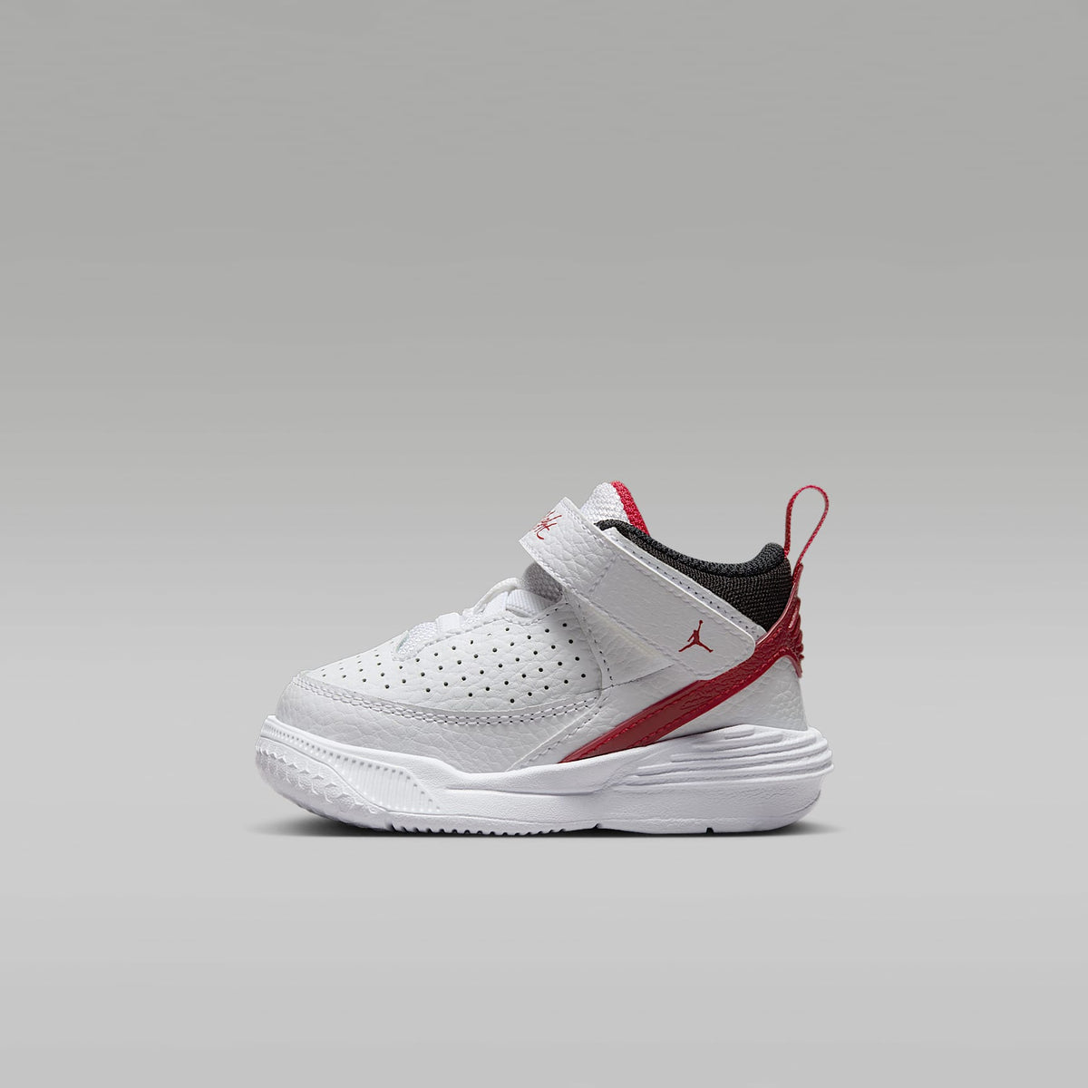 Jordan Max Aura 5 – Blanco/Rojo universitario/Gris lobo/Negro – vista 1