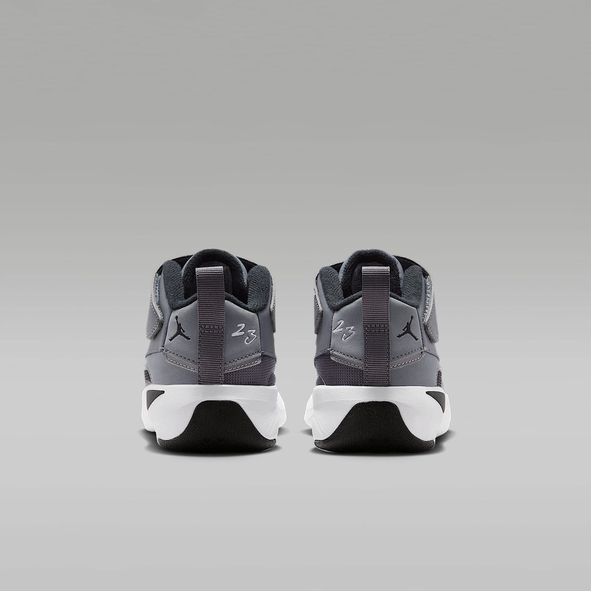 Jordan Max Aura 7 – Gris azulado/Blanco/Negro – vista 6