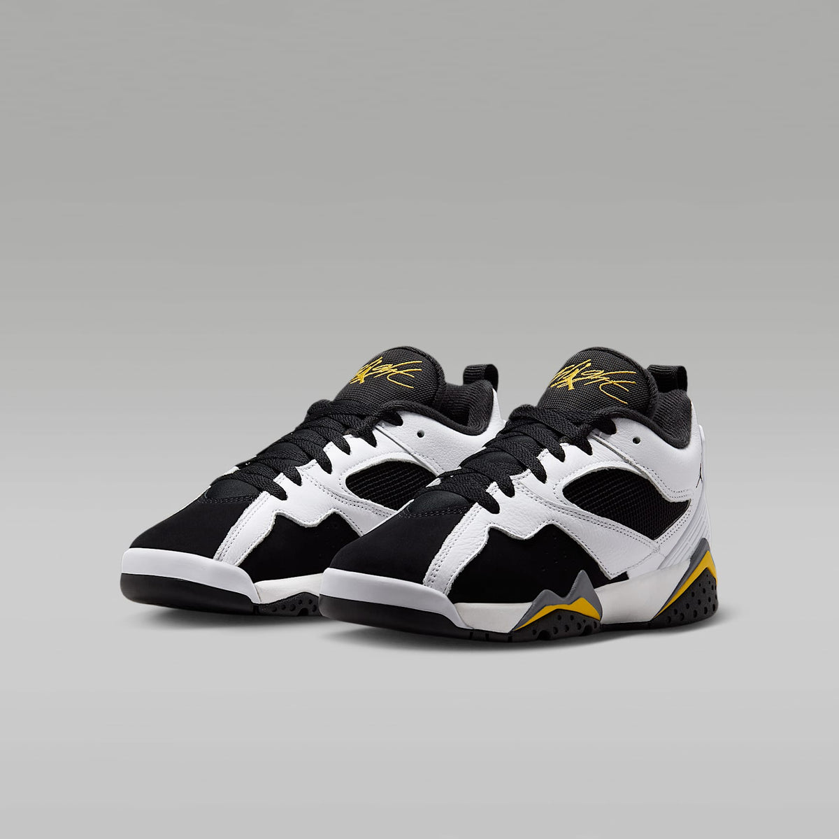 Air Jordan MVP 92 – Blanco/Negro/Gris azul oscuro/Amarillo tour – vista 5