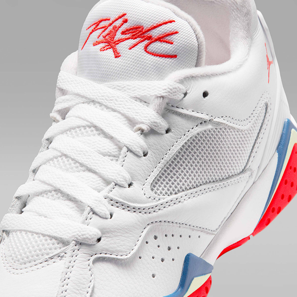 Air Jordan MVP 92 – Blanco/Gris vasto/Royal juego/Infrarrojo 23 – vista 7