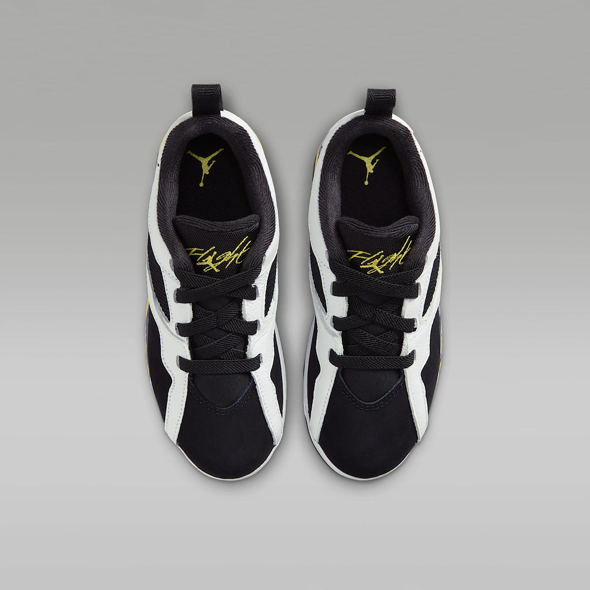 Jordan MVP 92 – Blanco/Negro/Gris azul oscuro/Amarillo tour – vista 4