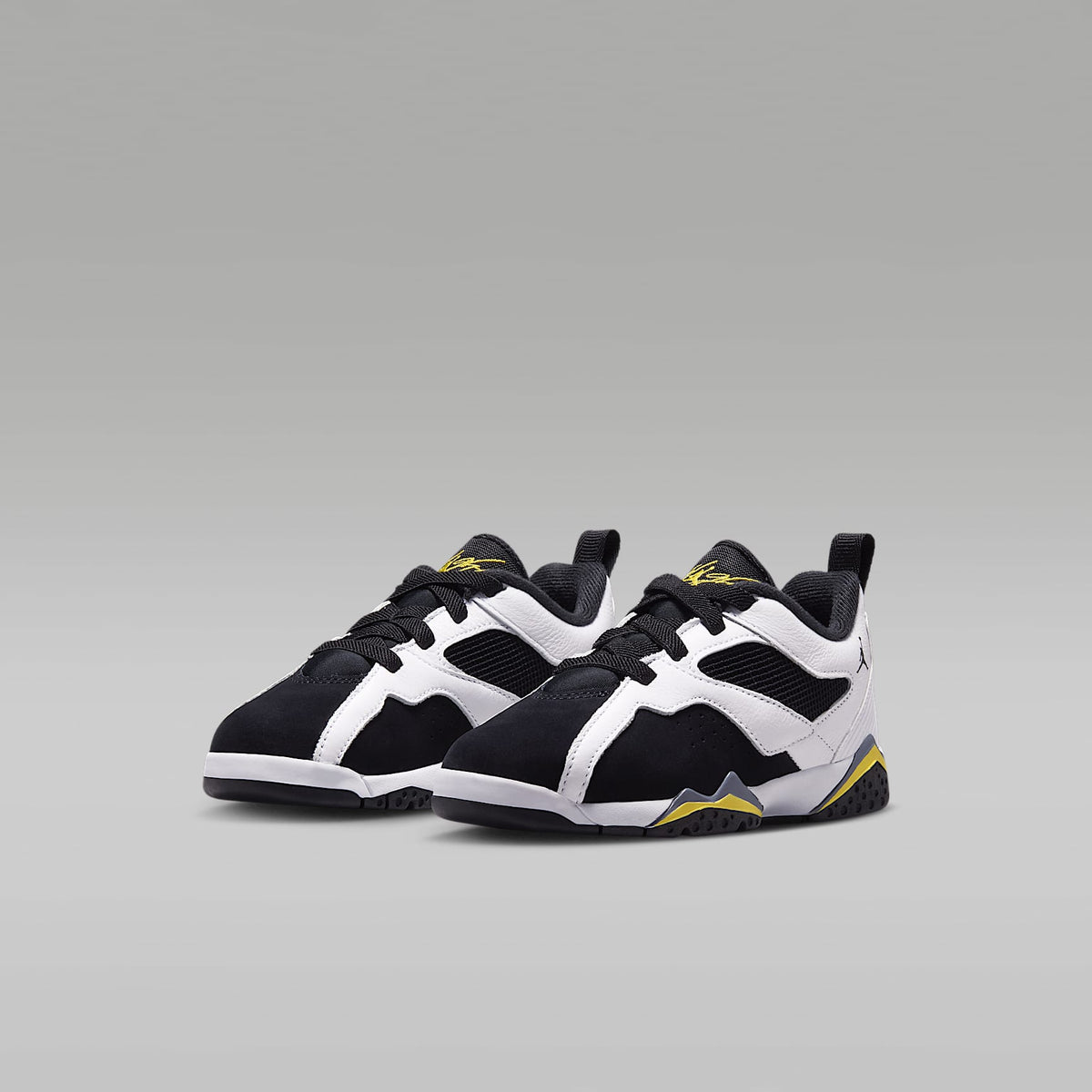 Jordan MVP 92 – Blanco/Negro/Gris azul oscuro/Amarillo tour – vista 5
