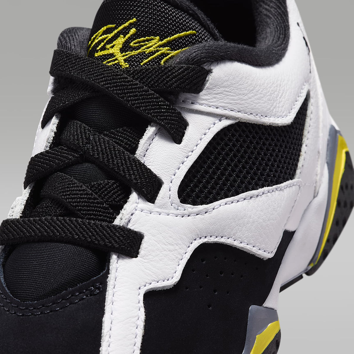 Jordan MVP 92 – Blanco/Negro/Gris azul oscuro/Amarillo tour – vista 7