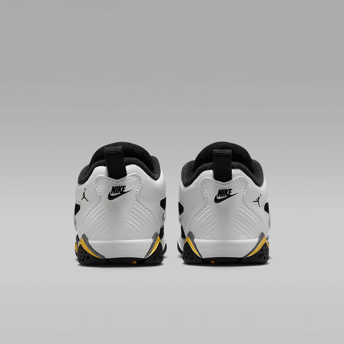 Jordan MVP 92 – Blanco/Negro/Gris azul oscuro/Amarillo tour – vista 6