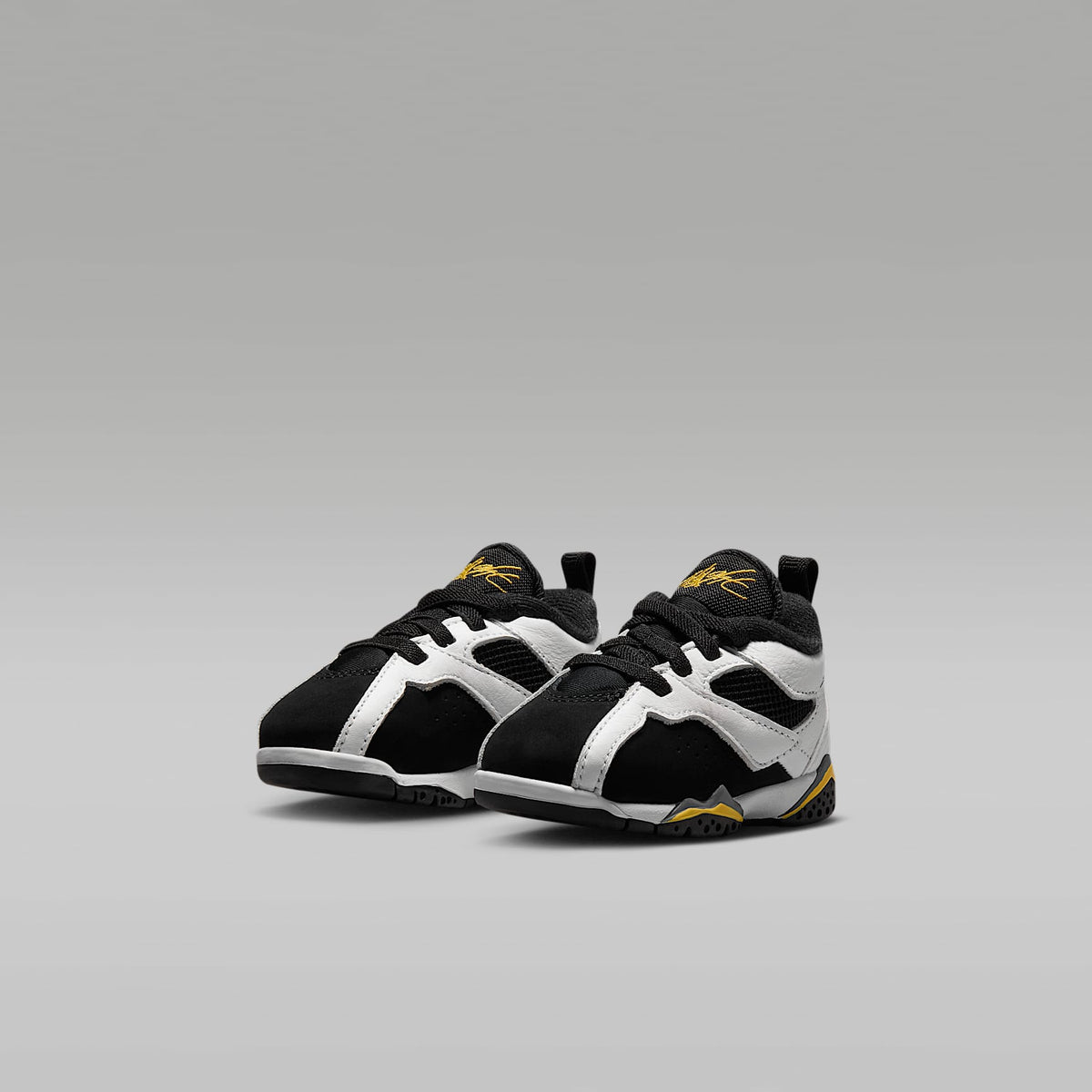 Jordan MVP 92 – Blanco/Negro/Gris azul oscuro/Amarillo tour – vista 5