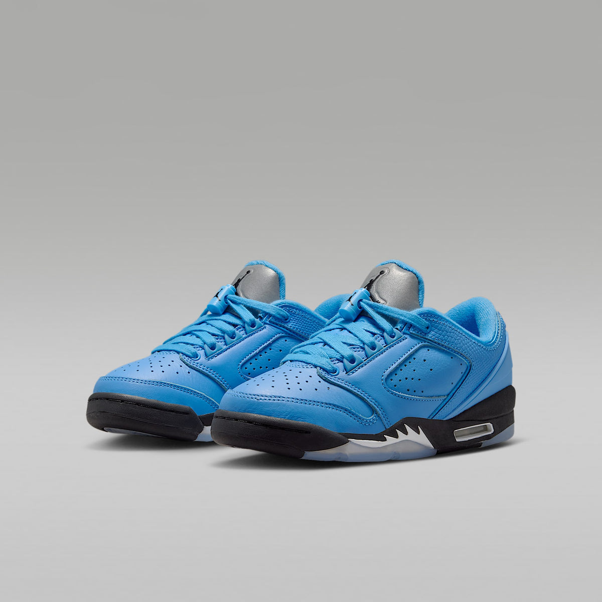 Air Jordan Sixty Plus Low – Azul universitario/Obsidiana/Blanco – vista 5