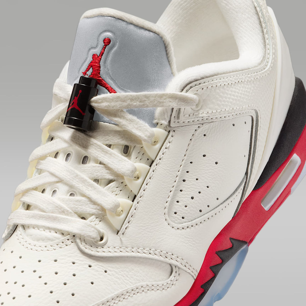 Air Jordan Sixty Plus Low – Vela/Negro/Reflejo plata/Rojo pasión – vista 7