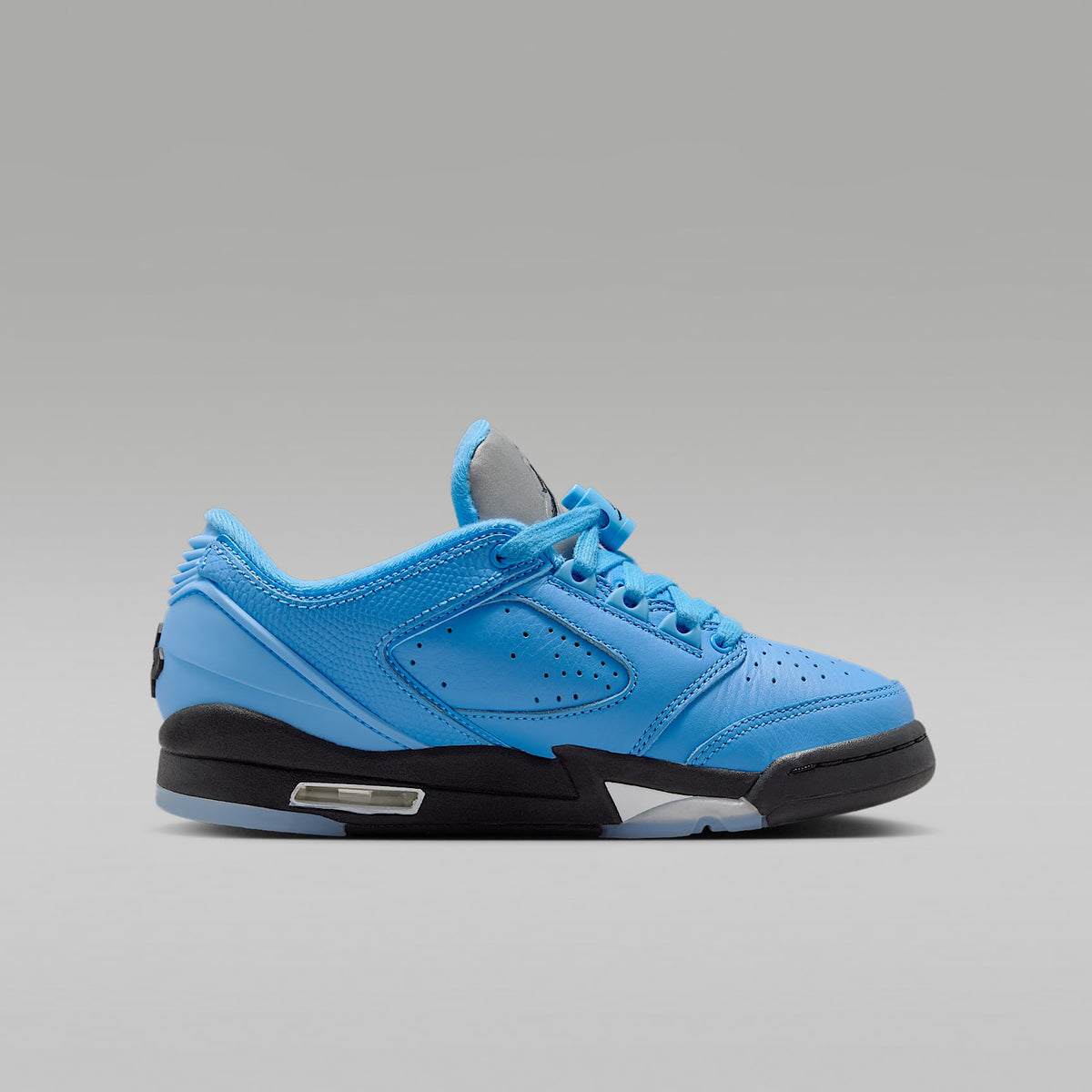 Air Jordan Sixty Plus Low – Azul universitario/Obsidiana/Blanco – vista 3