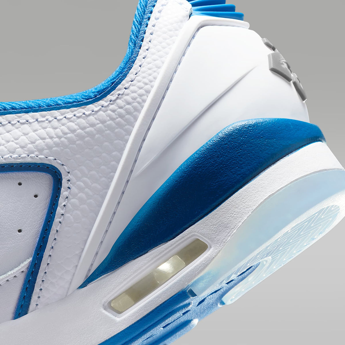 Air Jordan Sixty Plus Low – Blanco/Azul genuino/Rojo universitario – vista 8