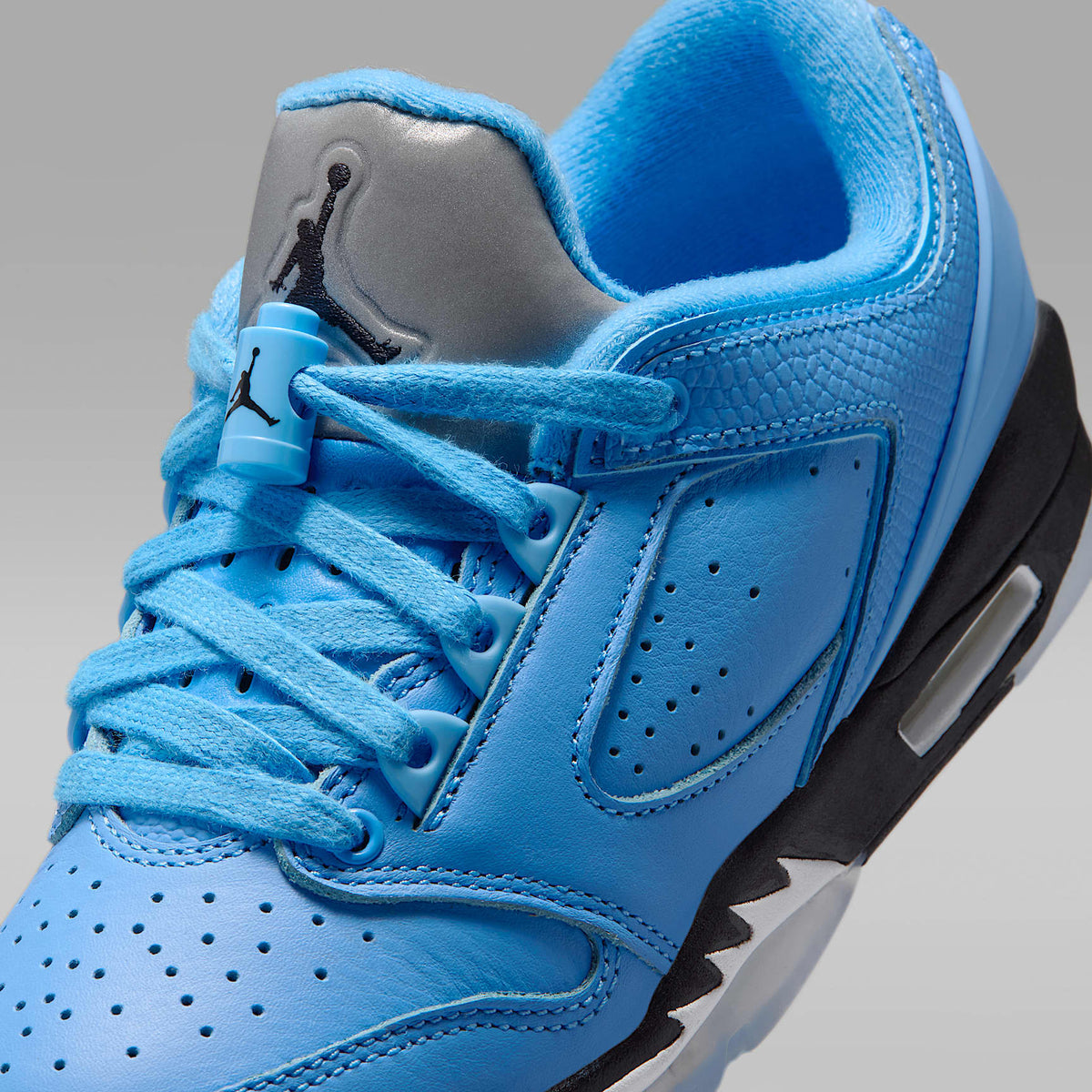 Air Jordan Sixty Plus Low – Azul universitario/Obsidiana/Blanco – vista 7