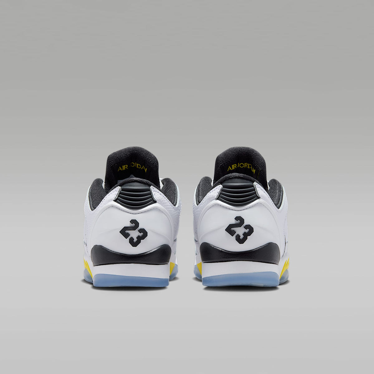 Air Jordan Sixty Plus Low – Blanco/Amarillo tour/Negro – vista 6
