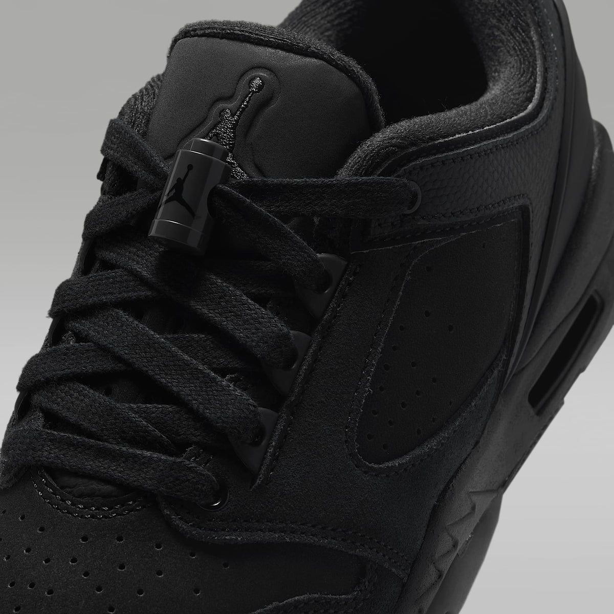 Air Jordan Sixty Plus Low – Negro/Gris humo oscuro – vista 7