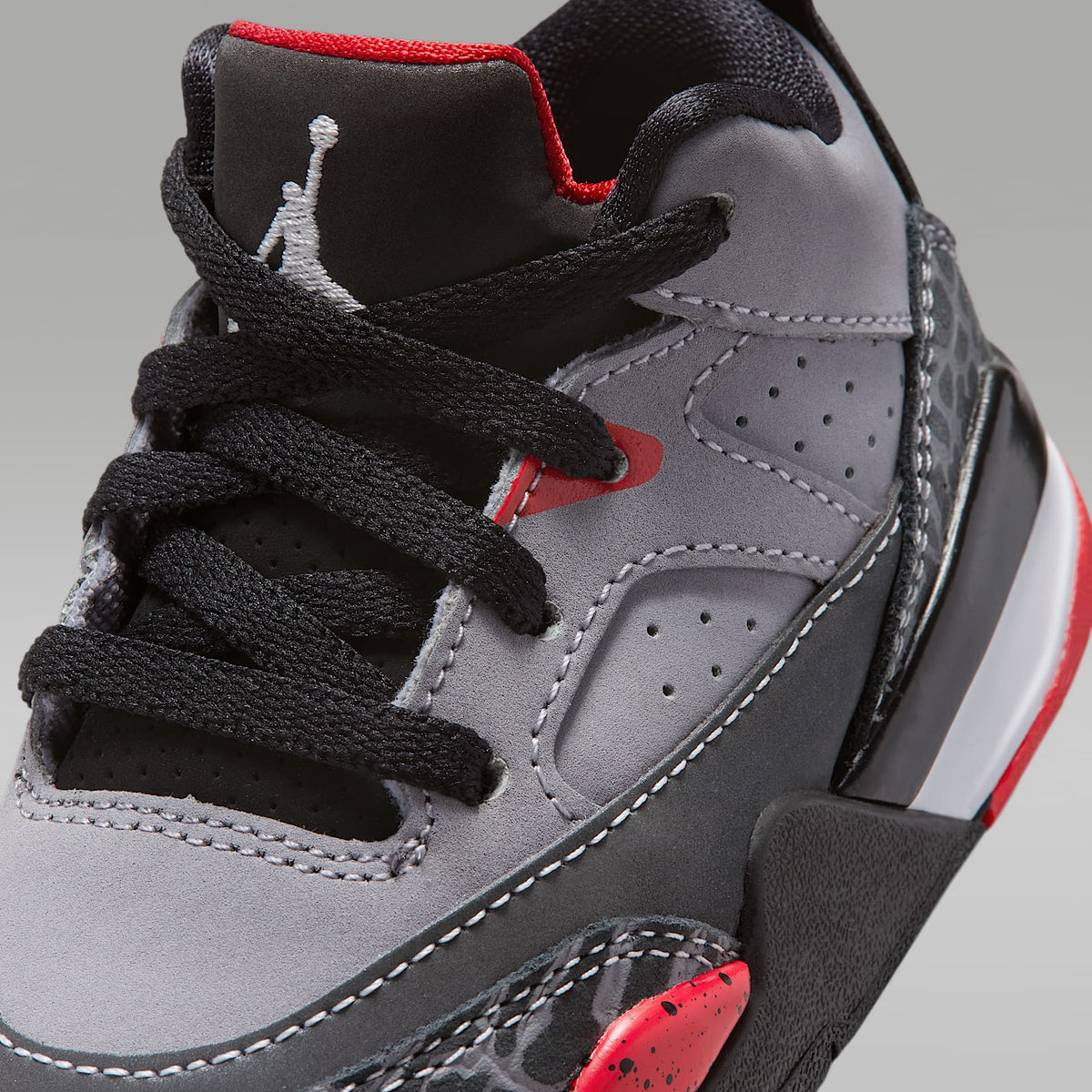 Jordan Son of Mars – Gris cemento/Negro/Rojo pasión/Blanco – vista 7