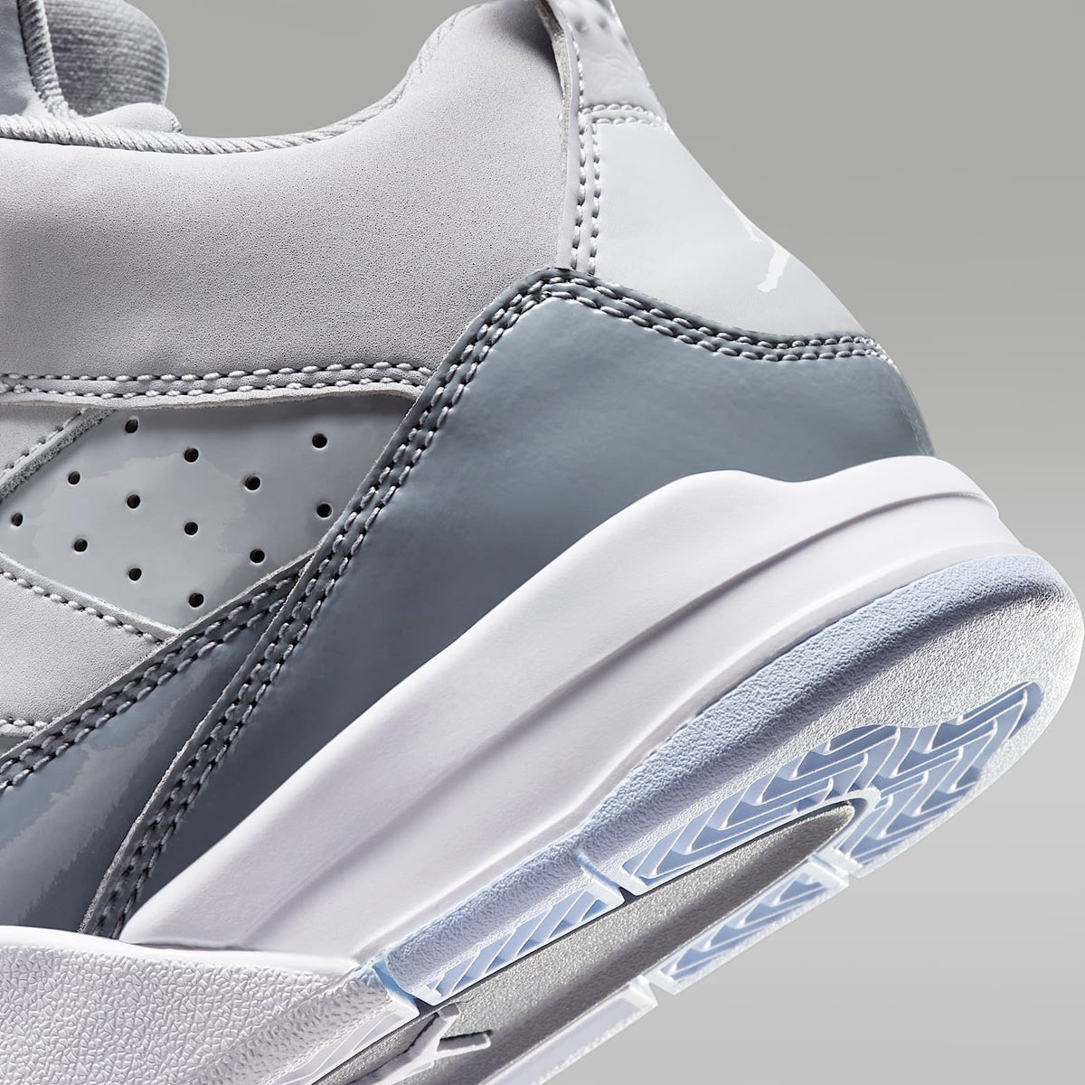 Jordan Son of Mars Low – Gris azulado/Blanco/Gris lobo – vista 8
