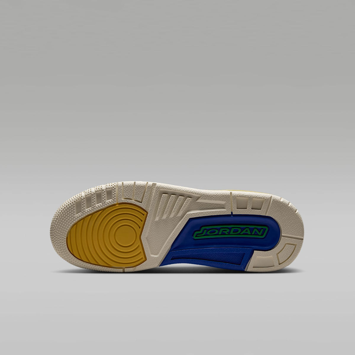 Jordan Spizike Low – Vela/Azul eléctrico/Fantasma/Verde suerte – vista 2