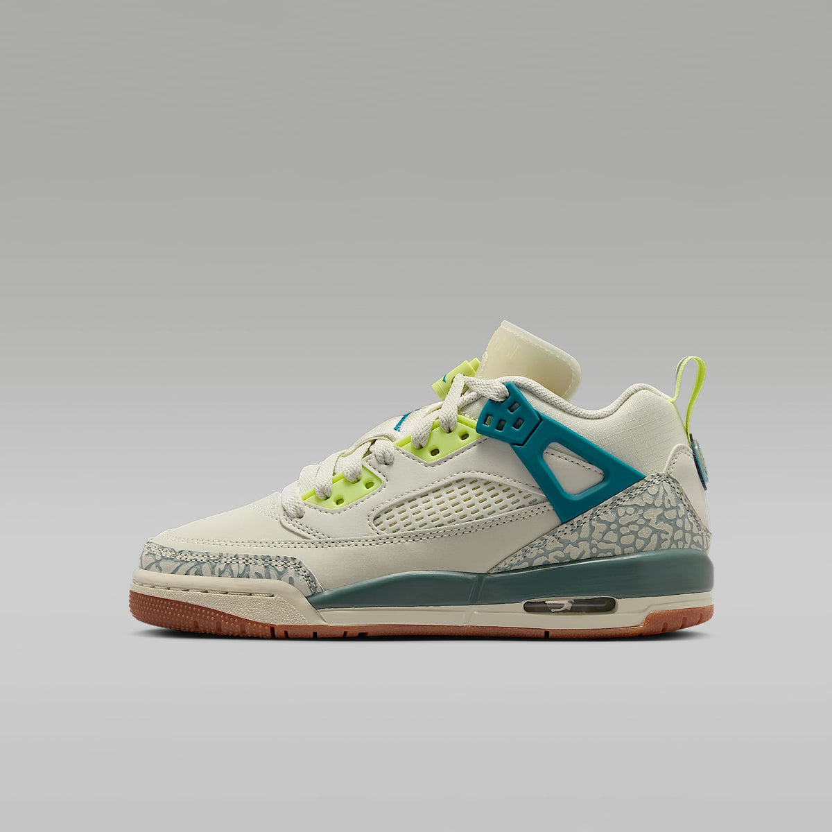 Jordan Spizike Low – Mar de cristal/Salvia empolvado/Toque de limón claro/Verde abismo – vista 1