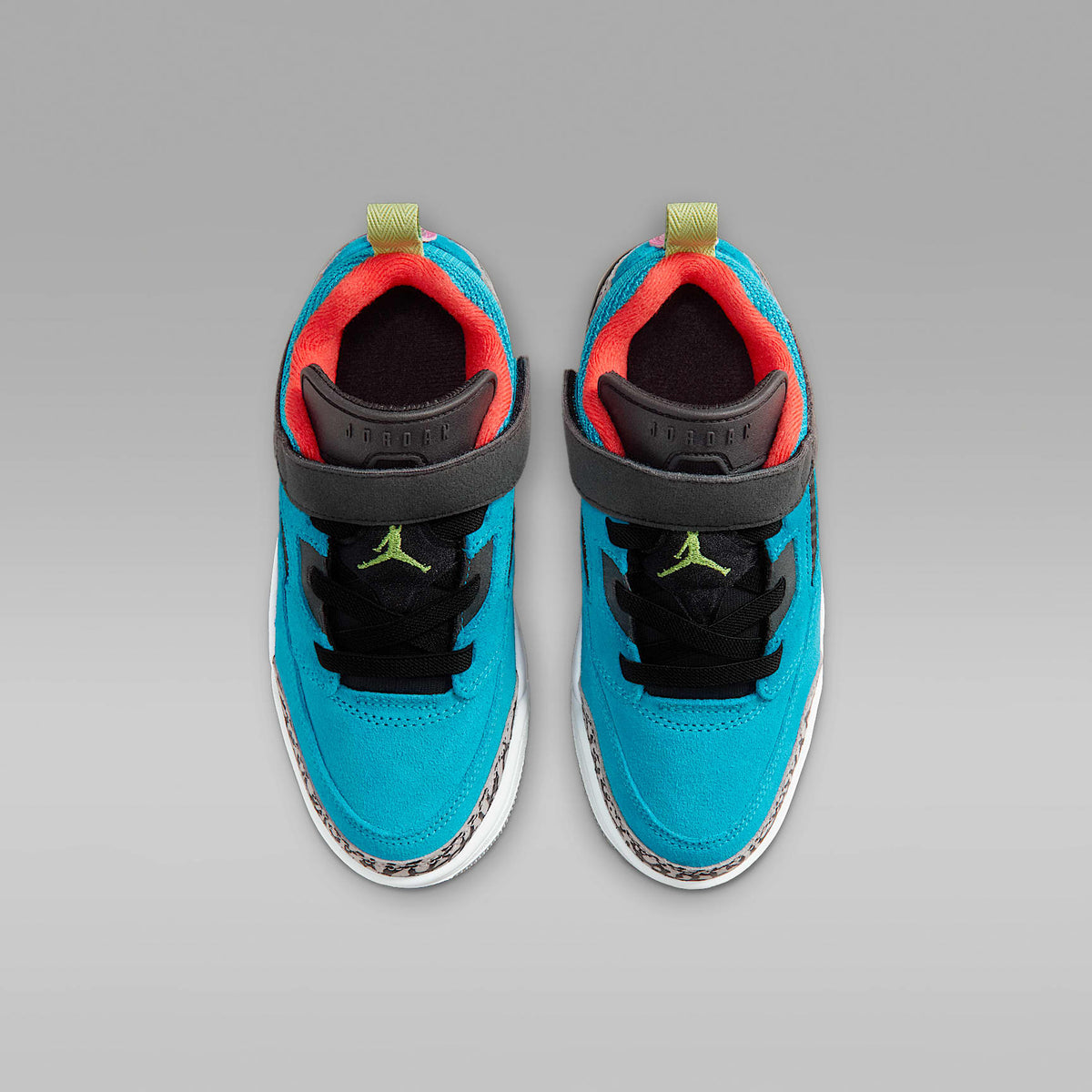 Jordan Spizike Low – Turquesa neo/Carmesí claro/Fucsia cósmico/Verde vivo – vista 4