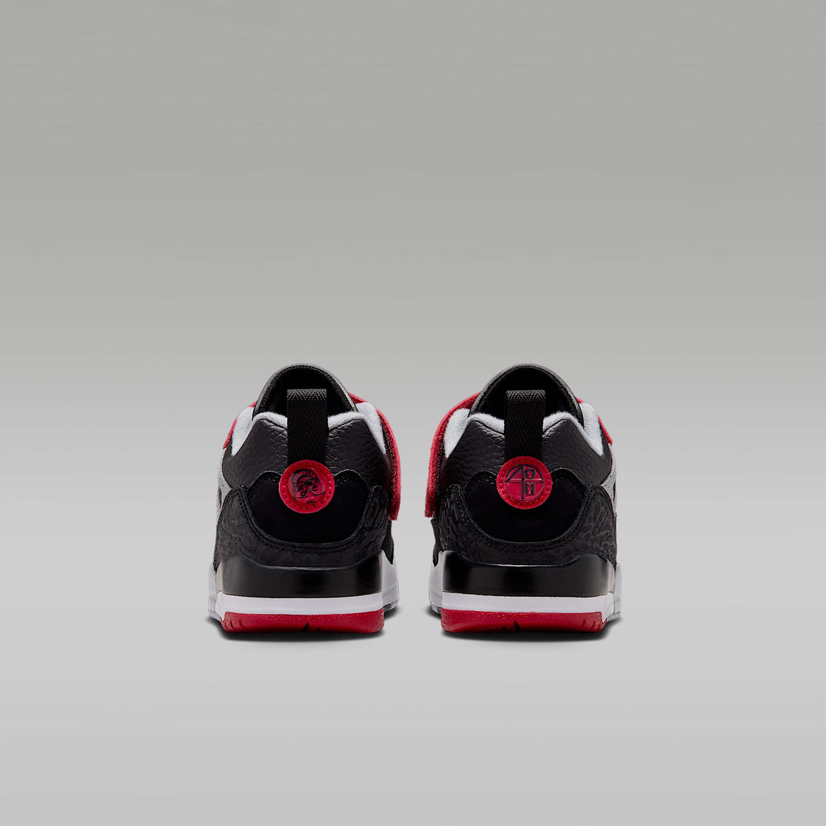 Jordan Spizike Low – Negro/Gris lobo/Blanco/Rojo gimnasio – vista 6