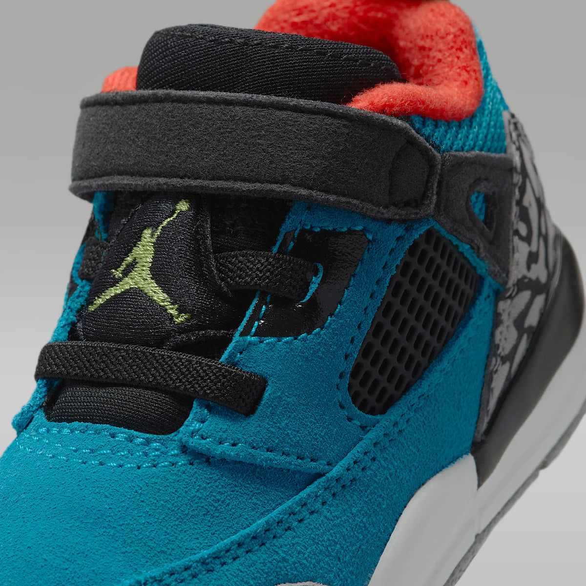 Jordan Spizike Low – Turquesa neo/Carmesí claro/Fucsia cósmico/Verde vivo – vista 7