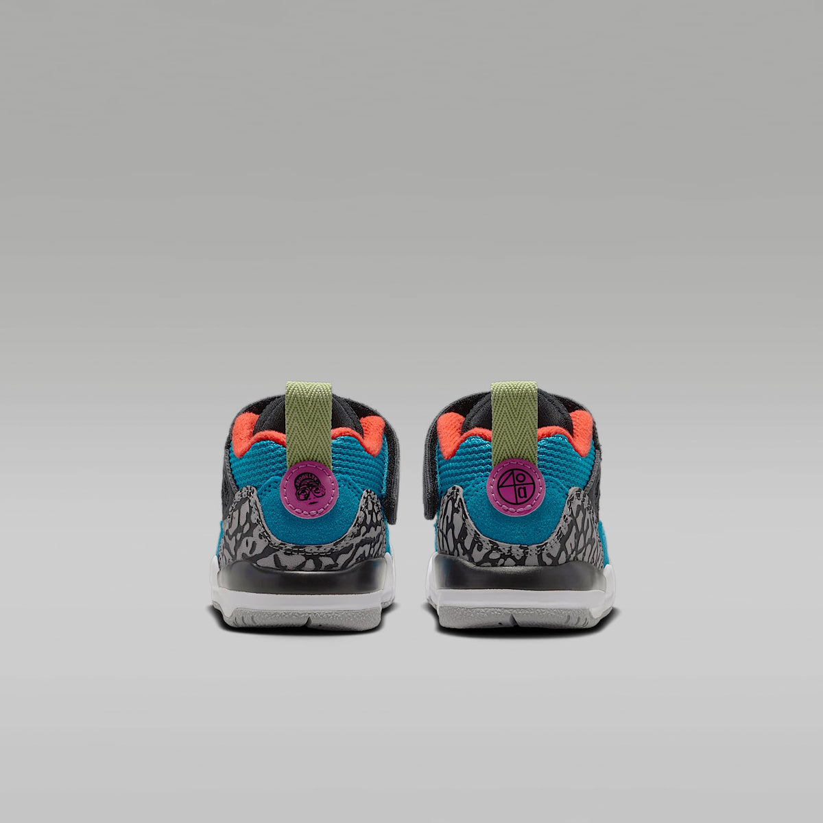 Jordan Spizike Low – Turquesa neo/Carmesí claro/Fucsia cósmico/Verde vivo – vista 6