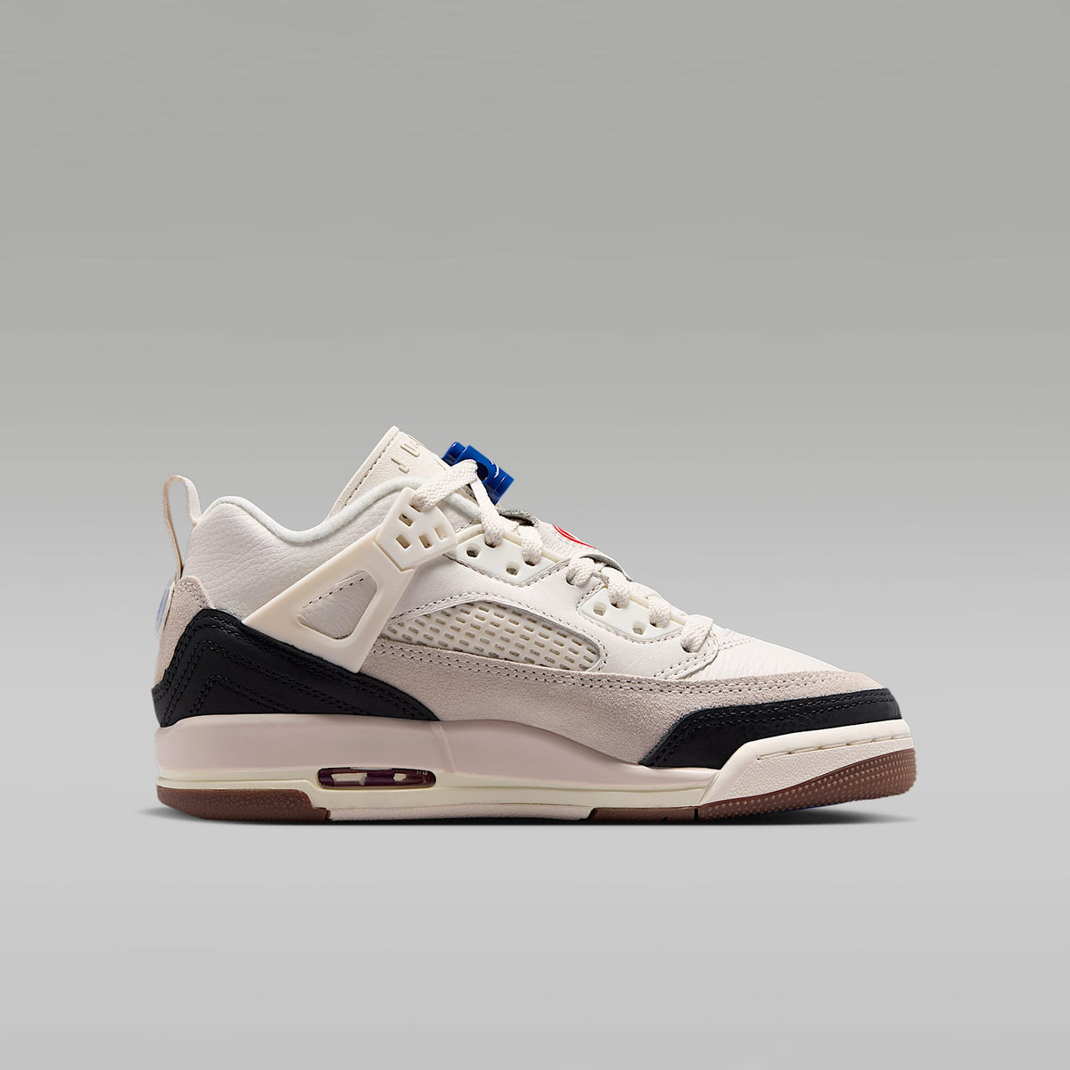 Jordan Spizike Low FC – Fantasma/Vela/Azul eléctrico/Rojo universitario – vista 3